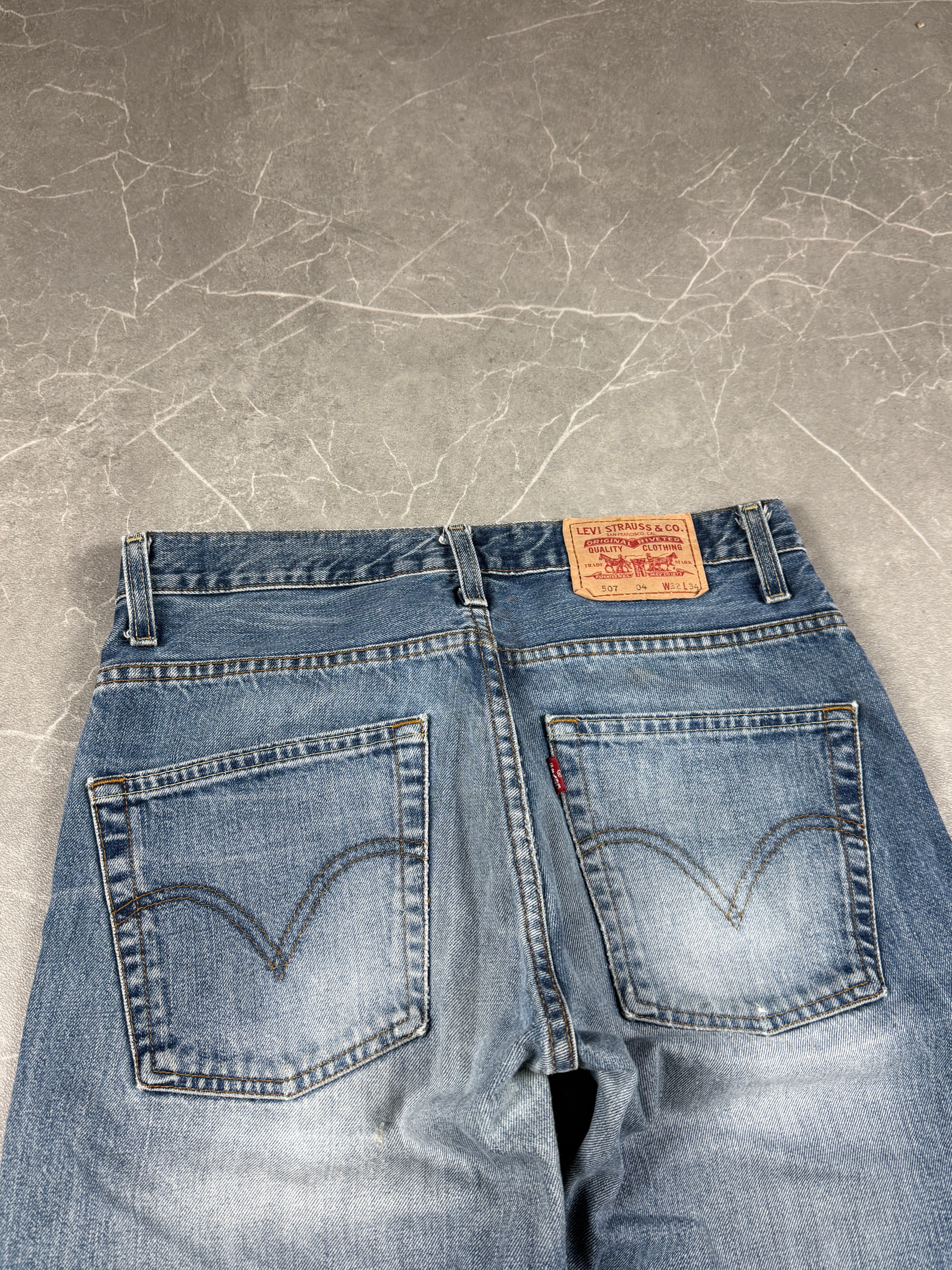 Levi's Bootcut Jeans (M)