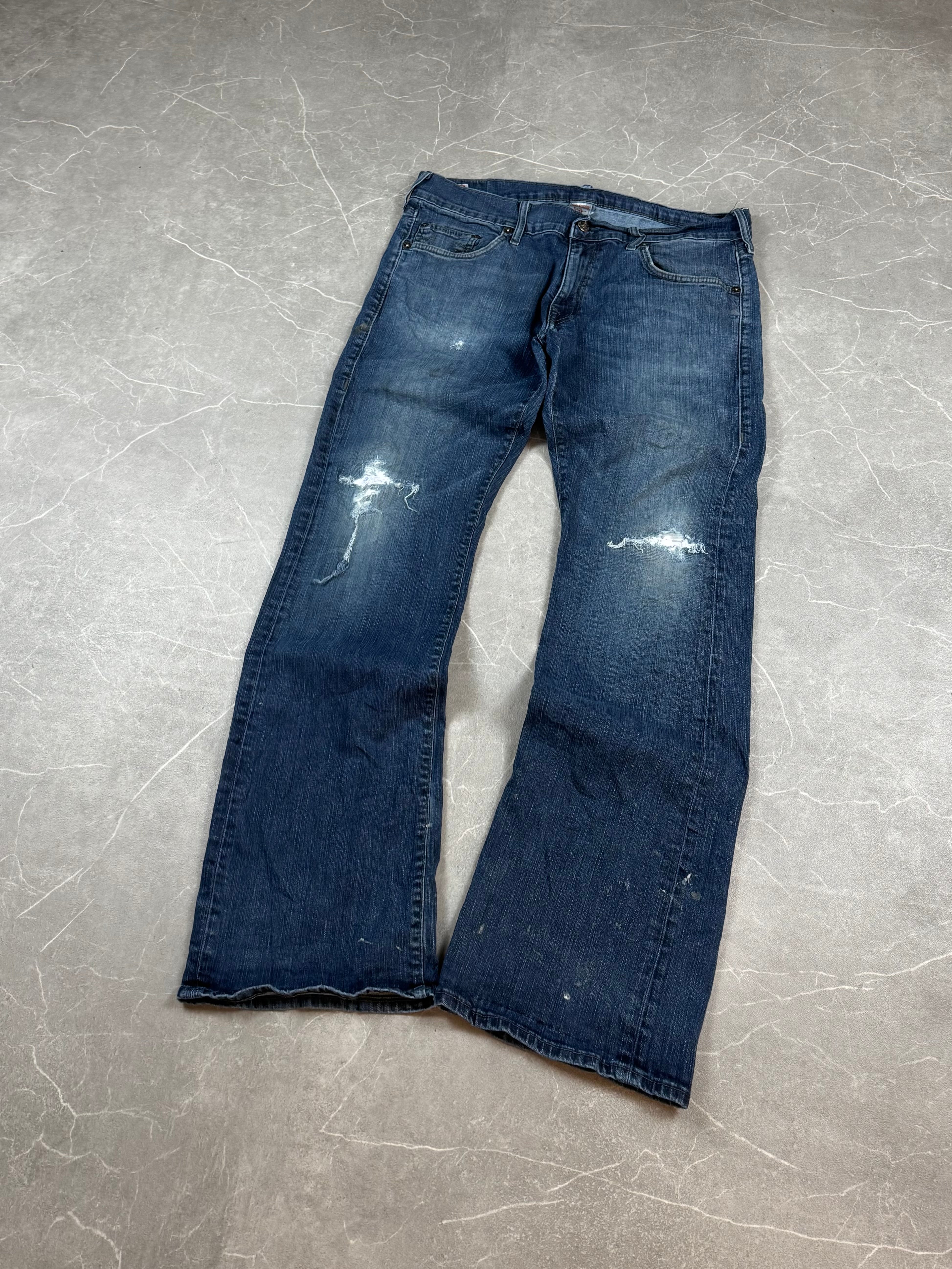 True Religion Bootcut Jeans (M)