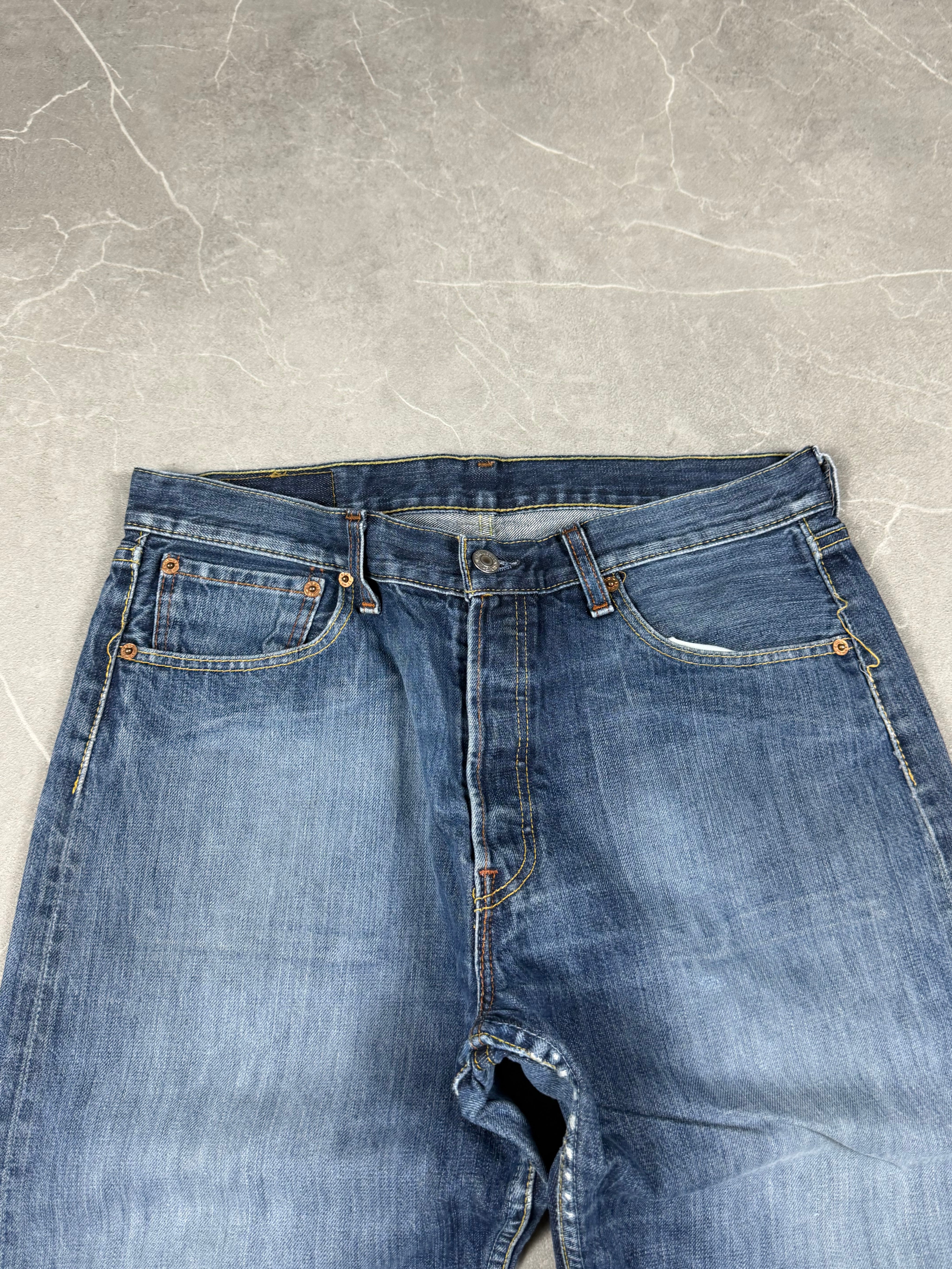 Vintage Levi's 501 Jeans (M-L)