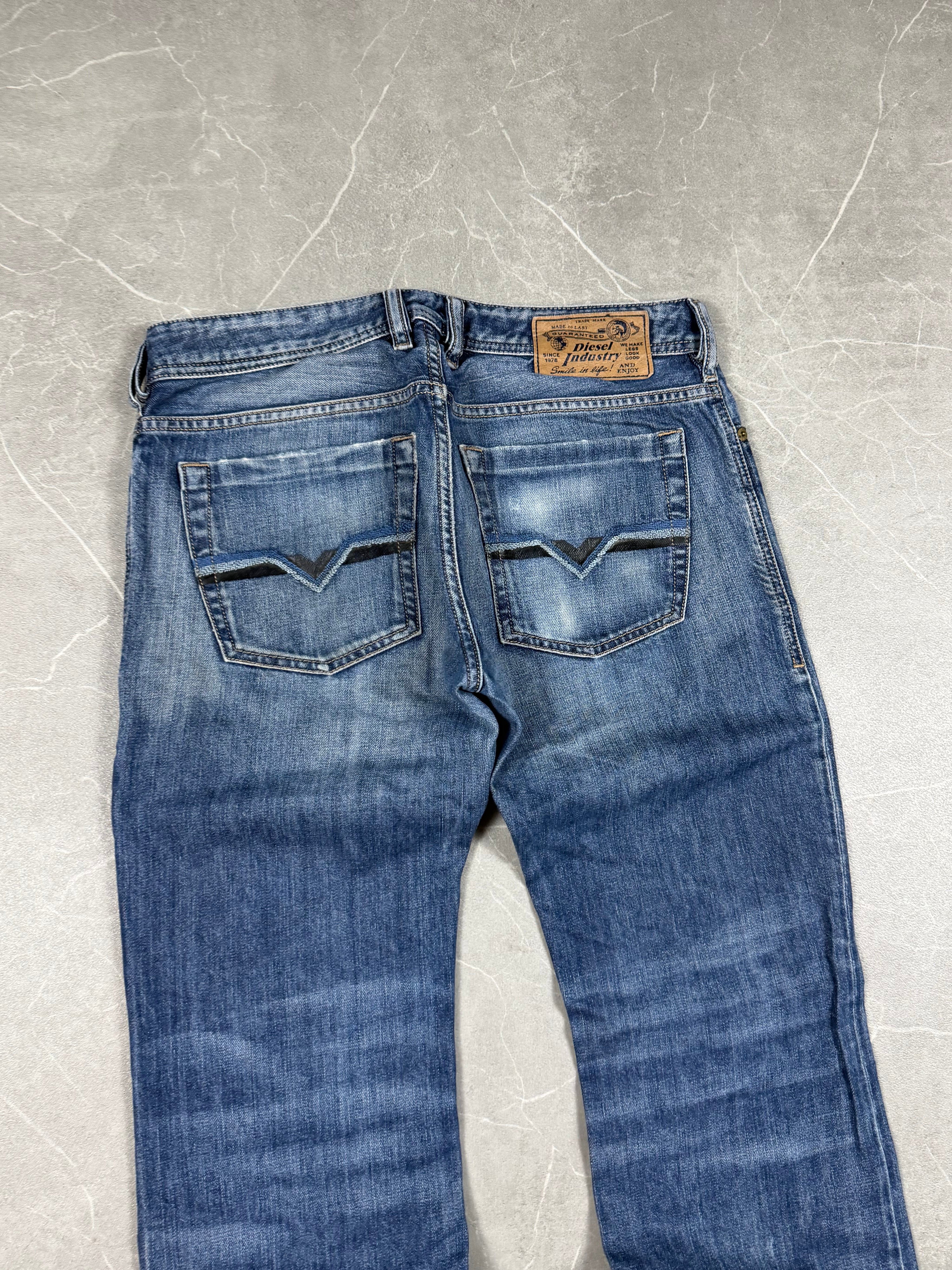 Diesel vintage washed Bootcut Jeans (XS-S)