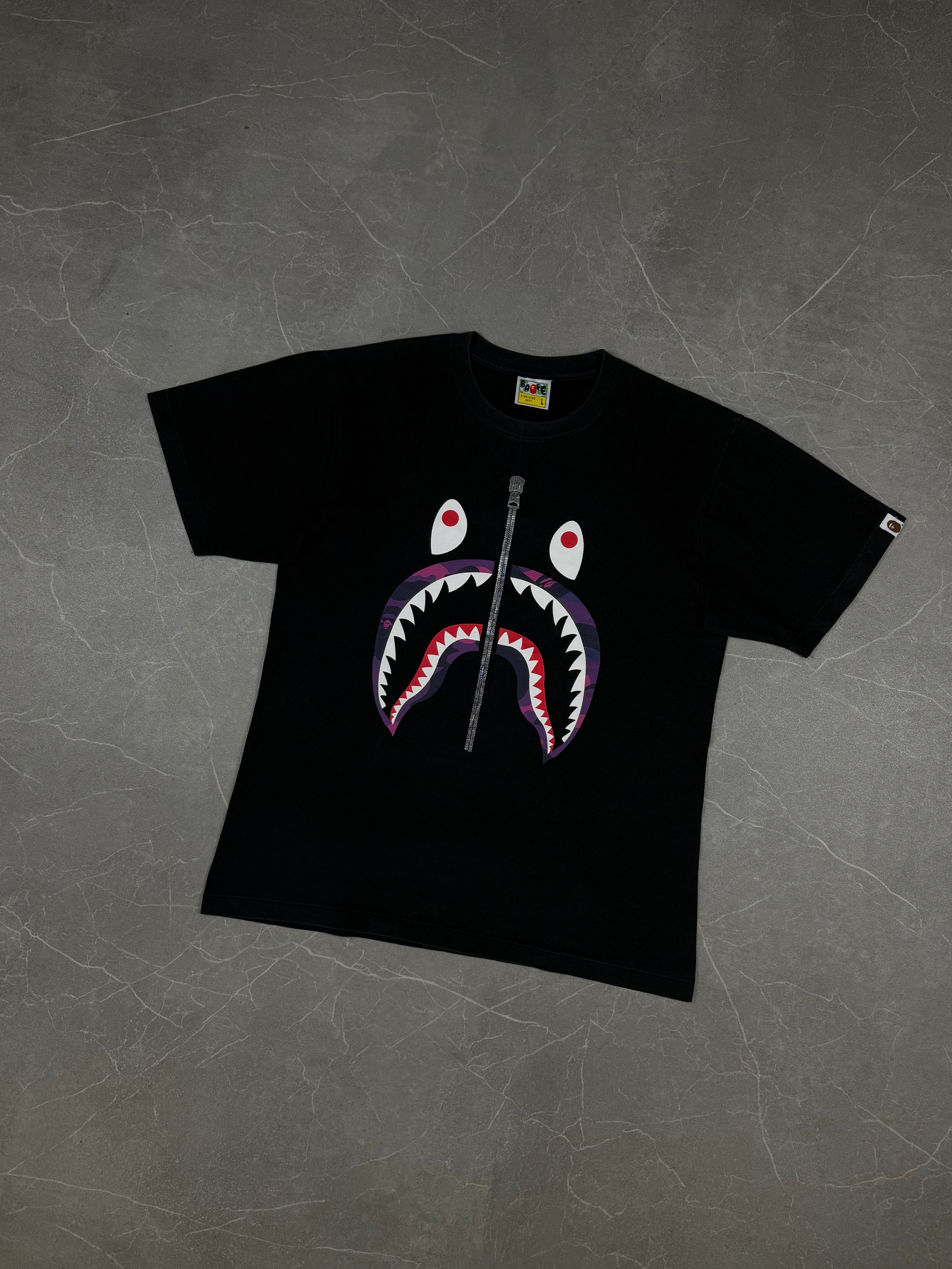 Bape camo Shark Tee (L)