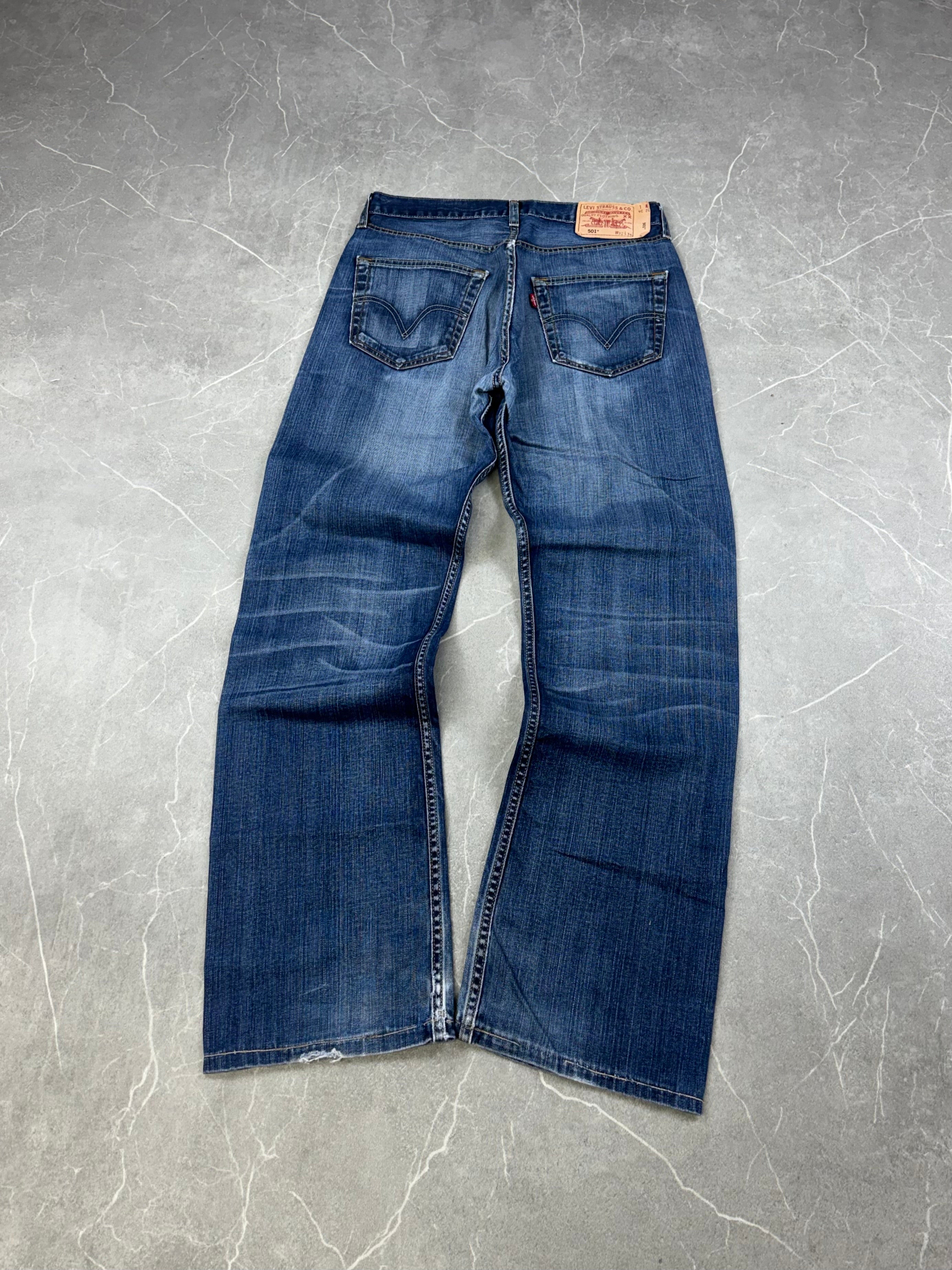 Levi's Straight Jeans (S-M)
