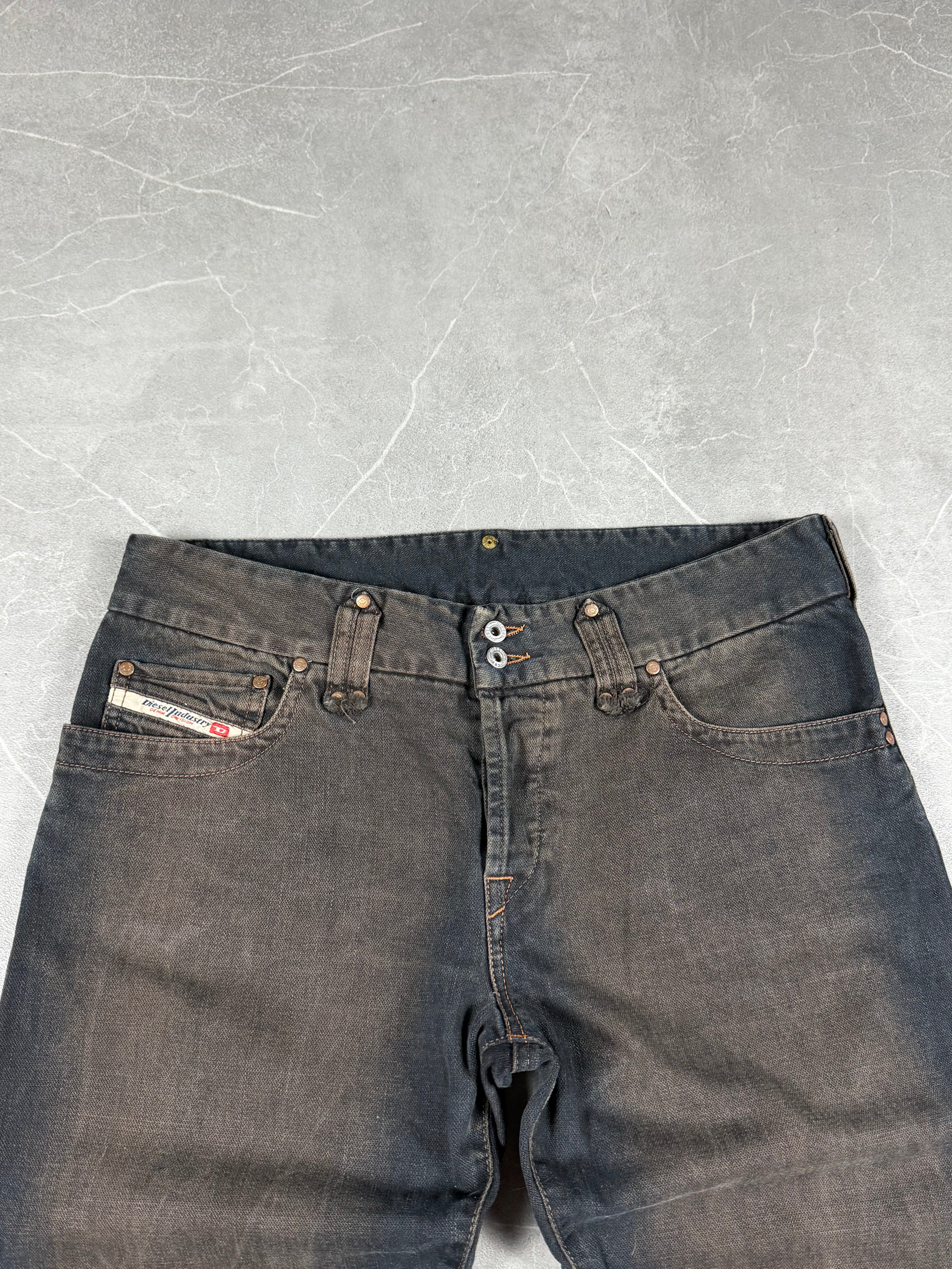 Diesel Straight fit Jeans (M)