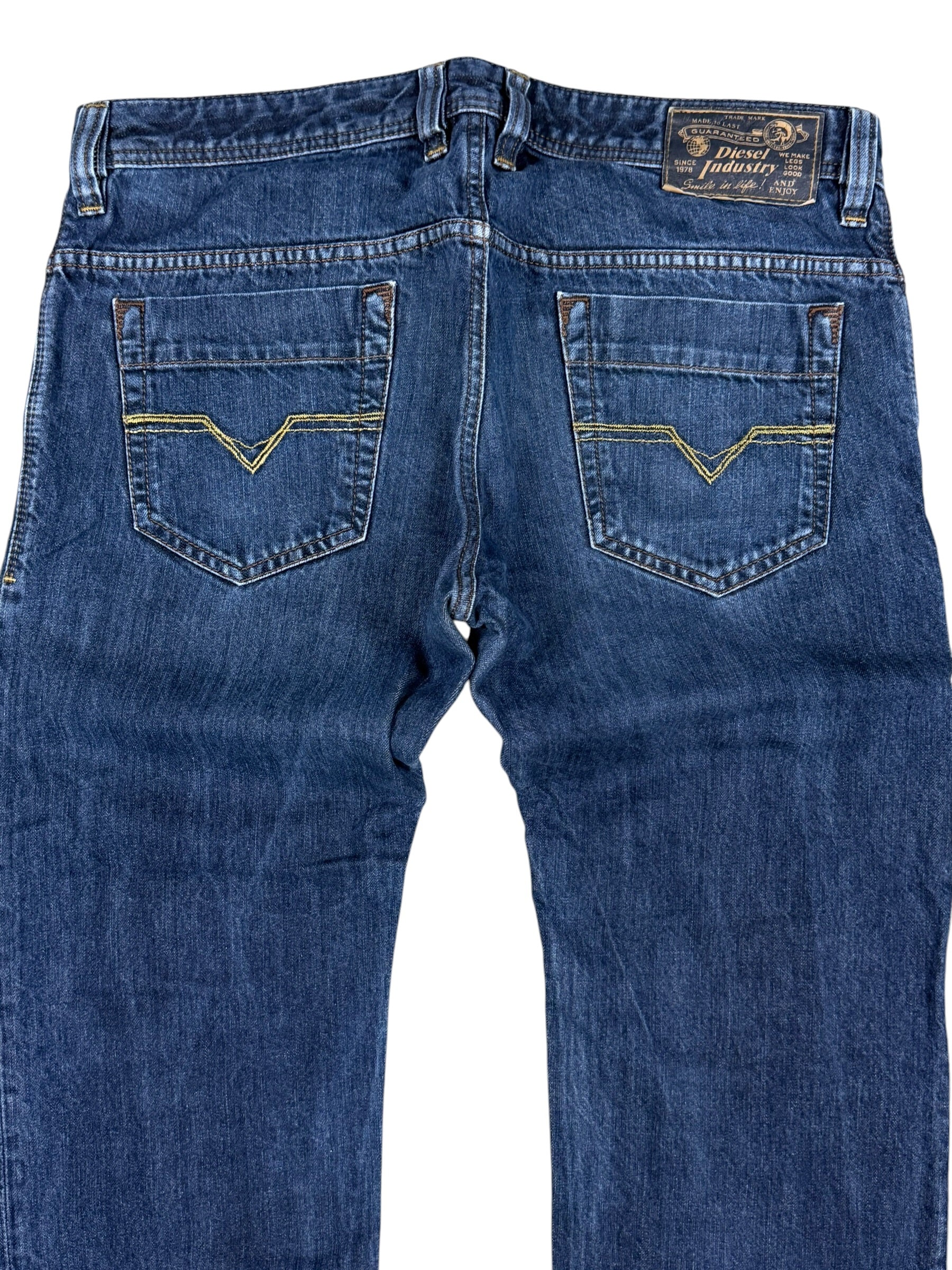 Diesel Straight-Fit Jeans (S)
