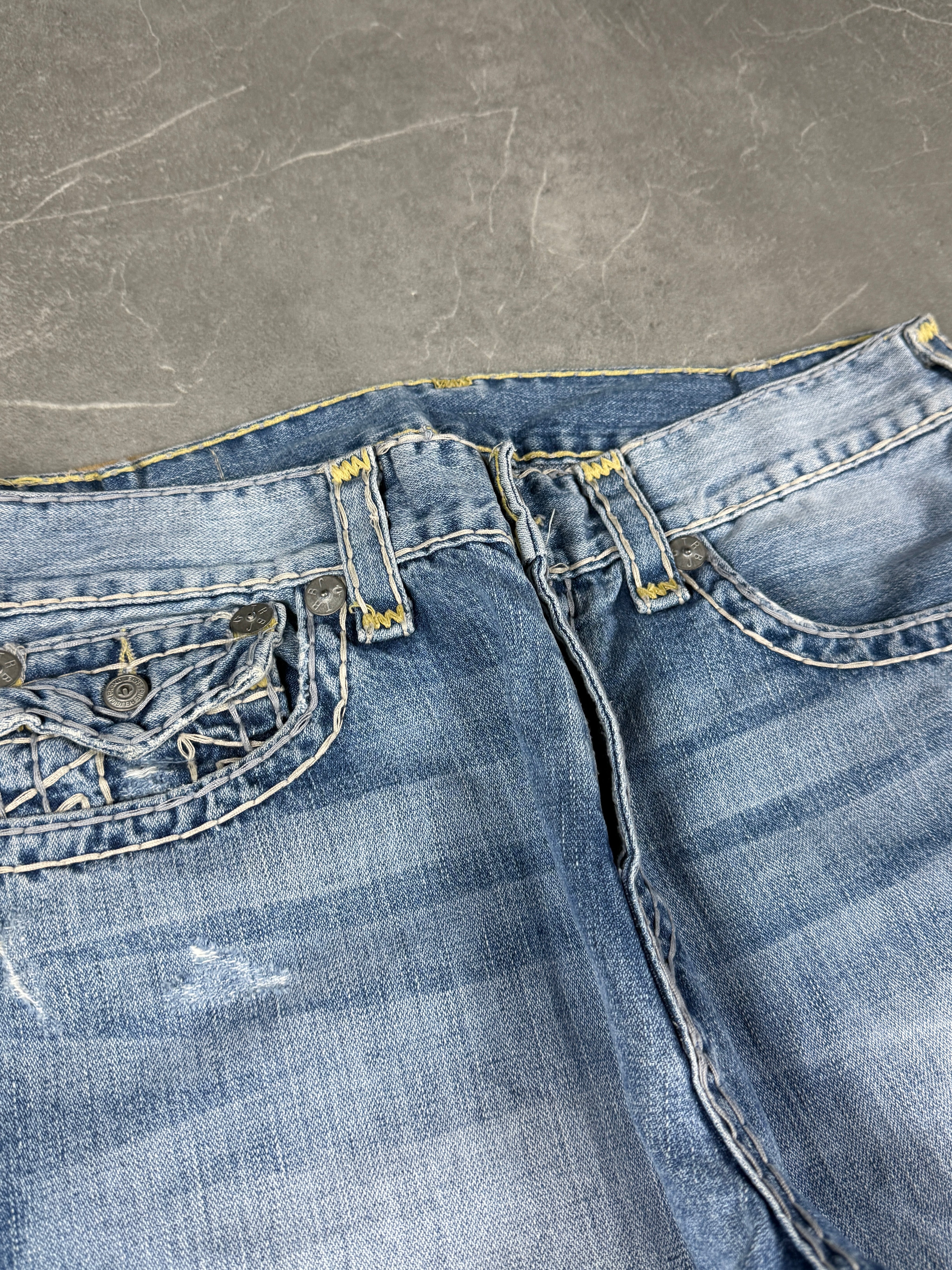 True Religion Jeans (M)