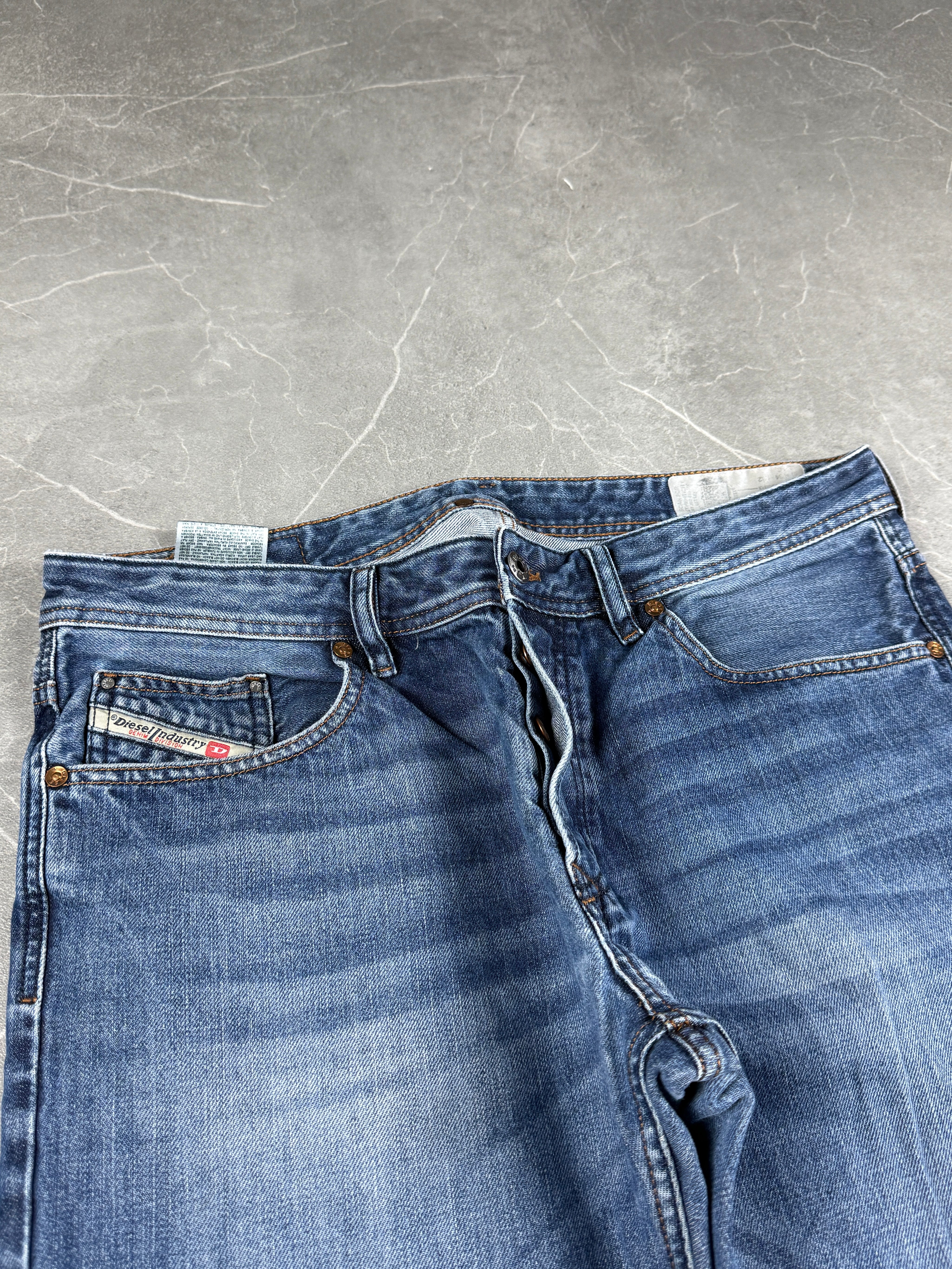 Diesel washed jeans (M)