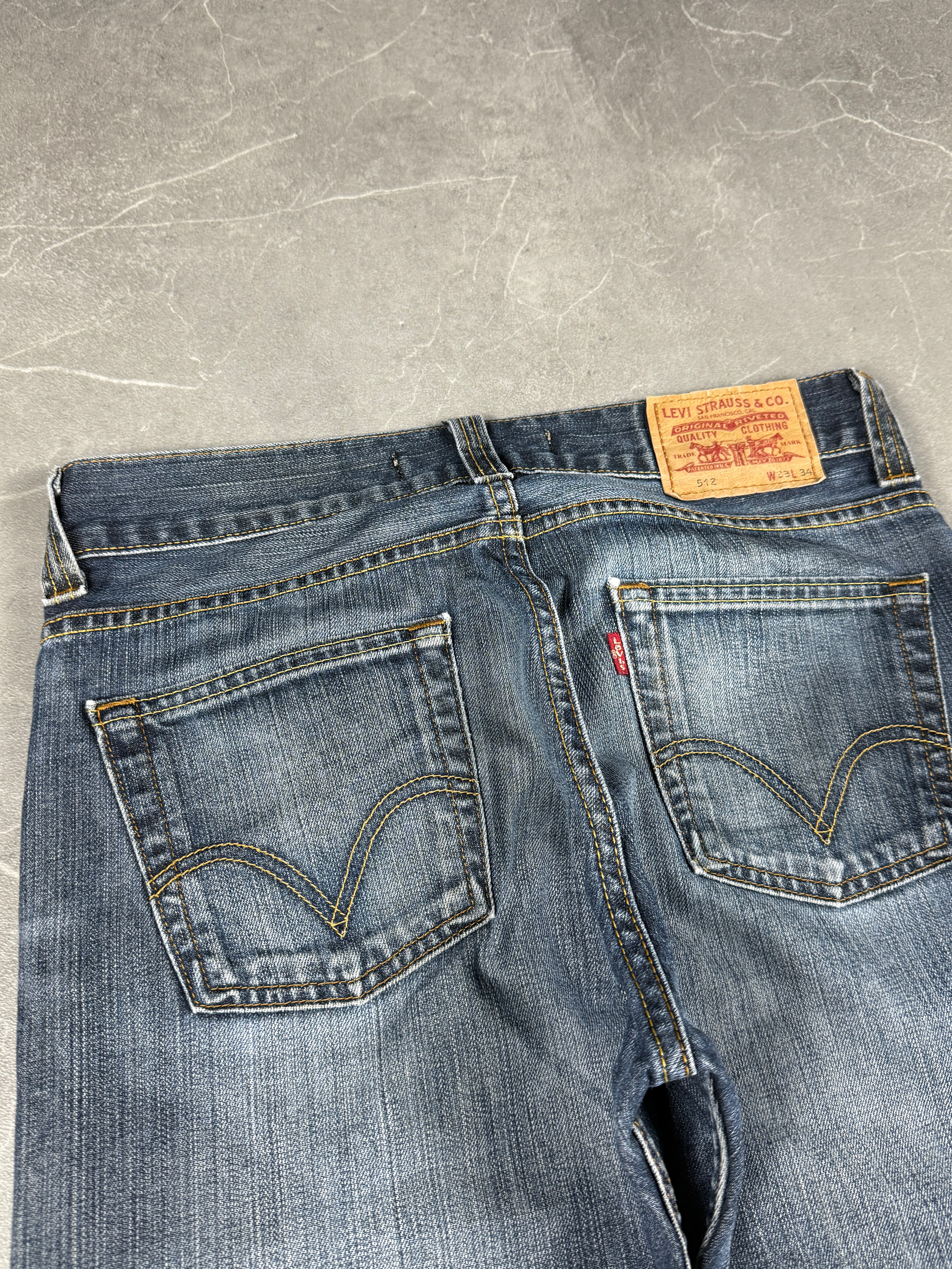 Levis Bootcut Jeans (M)