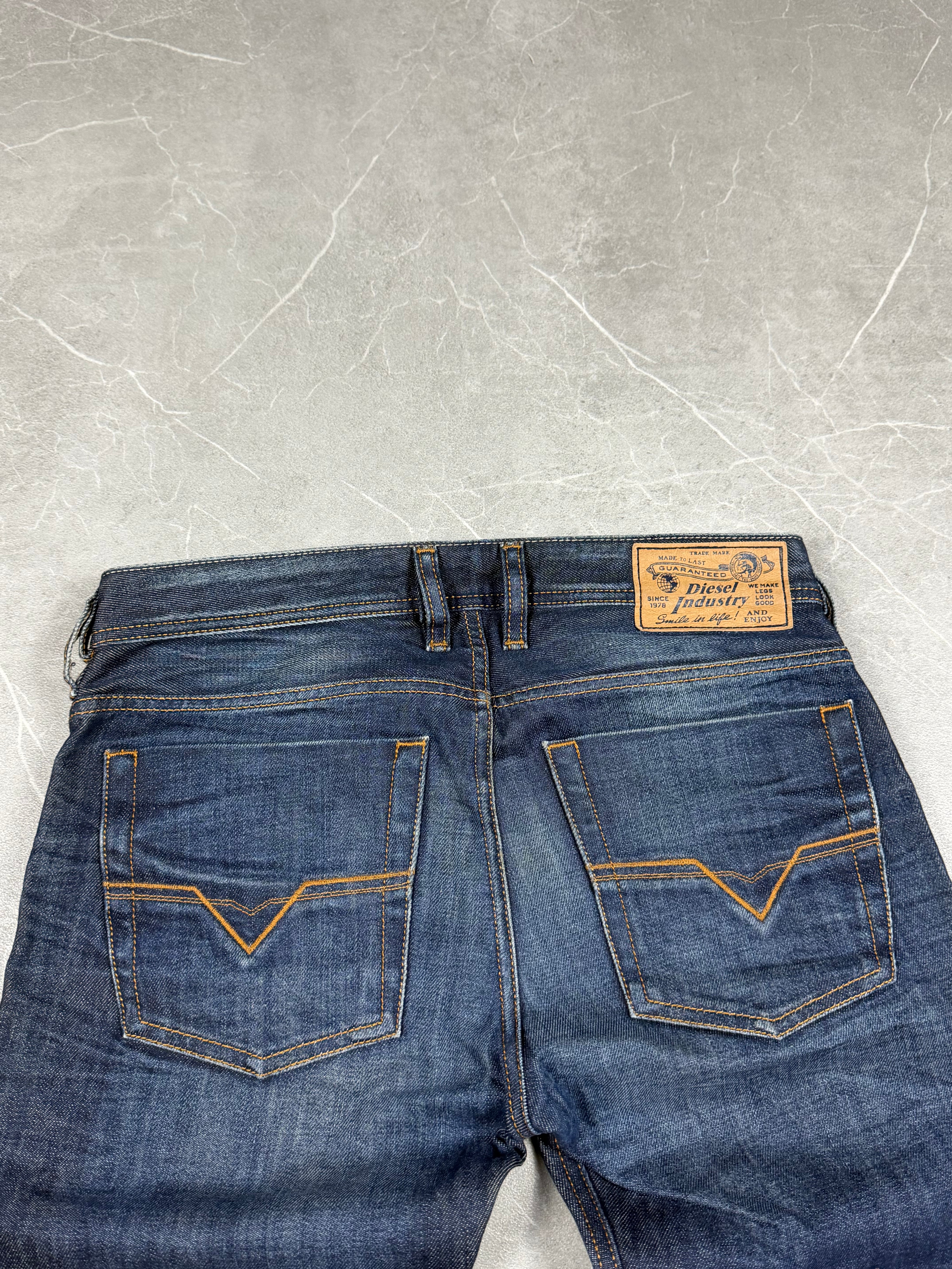 Diesel washed Bootcut Jeans (XS)