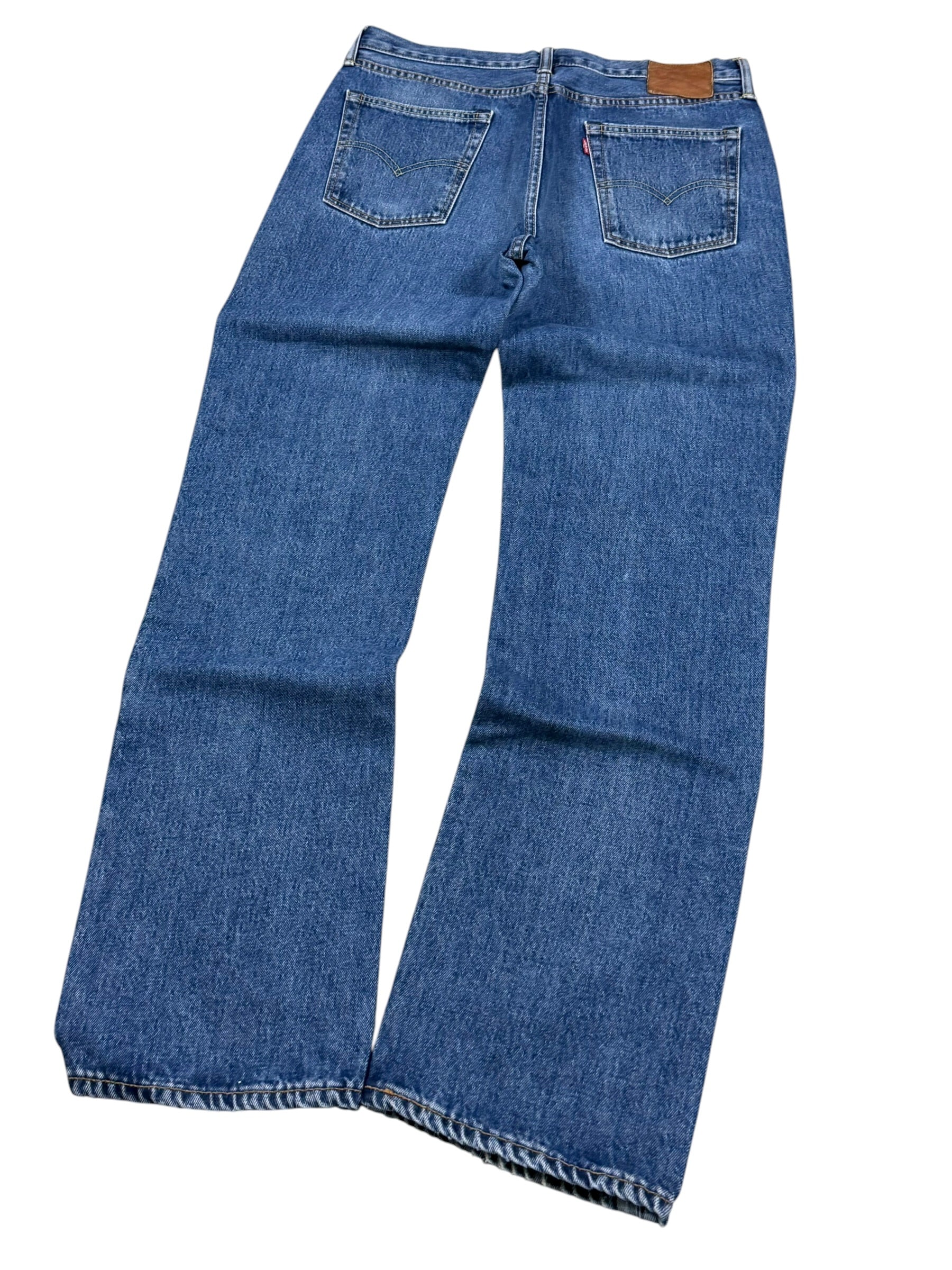 Levi’s Straight-Fit Jeans (S)