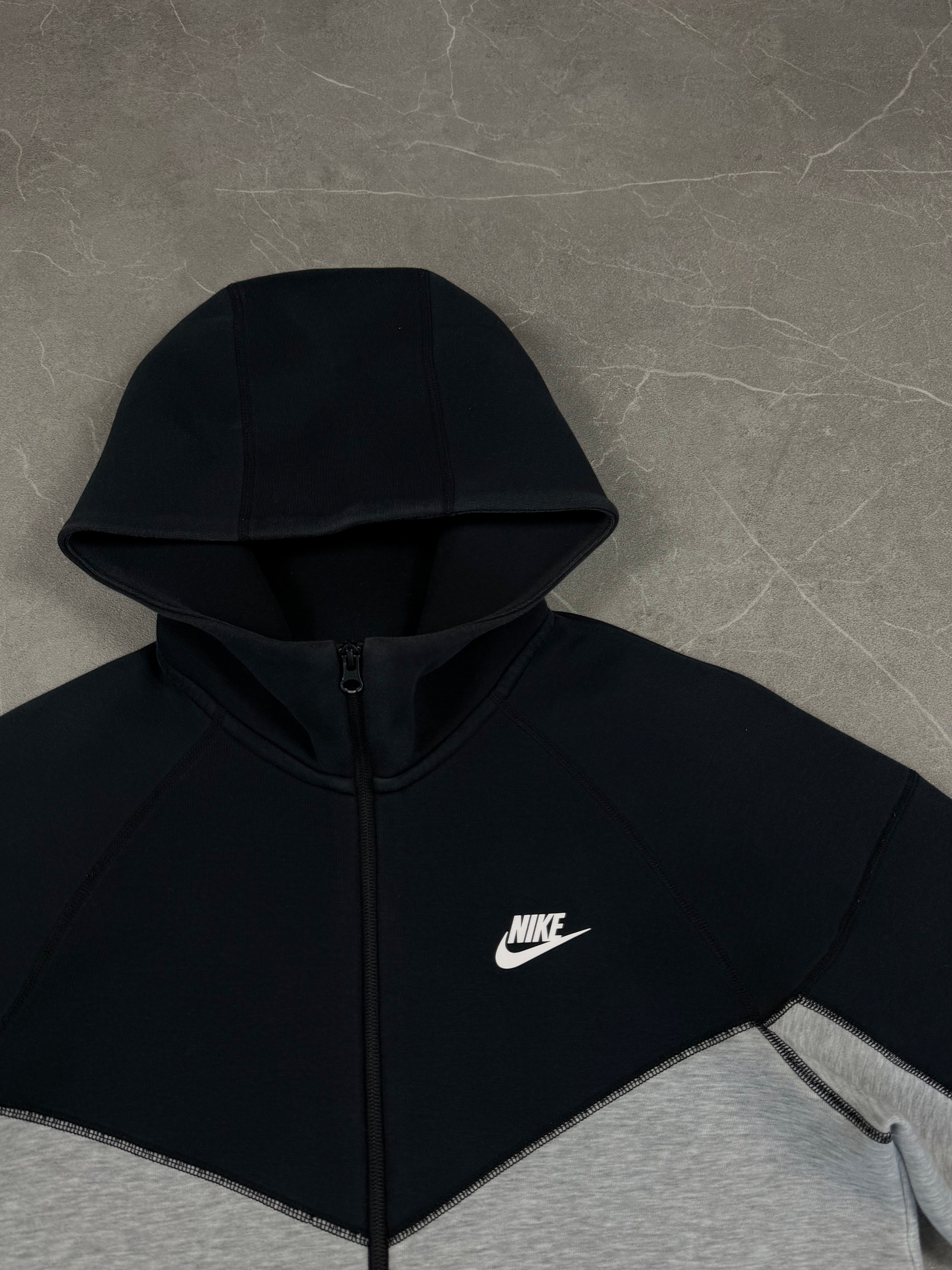 Nike Tech Fleece Jacke (S)