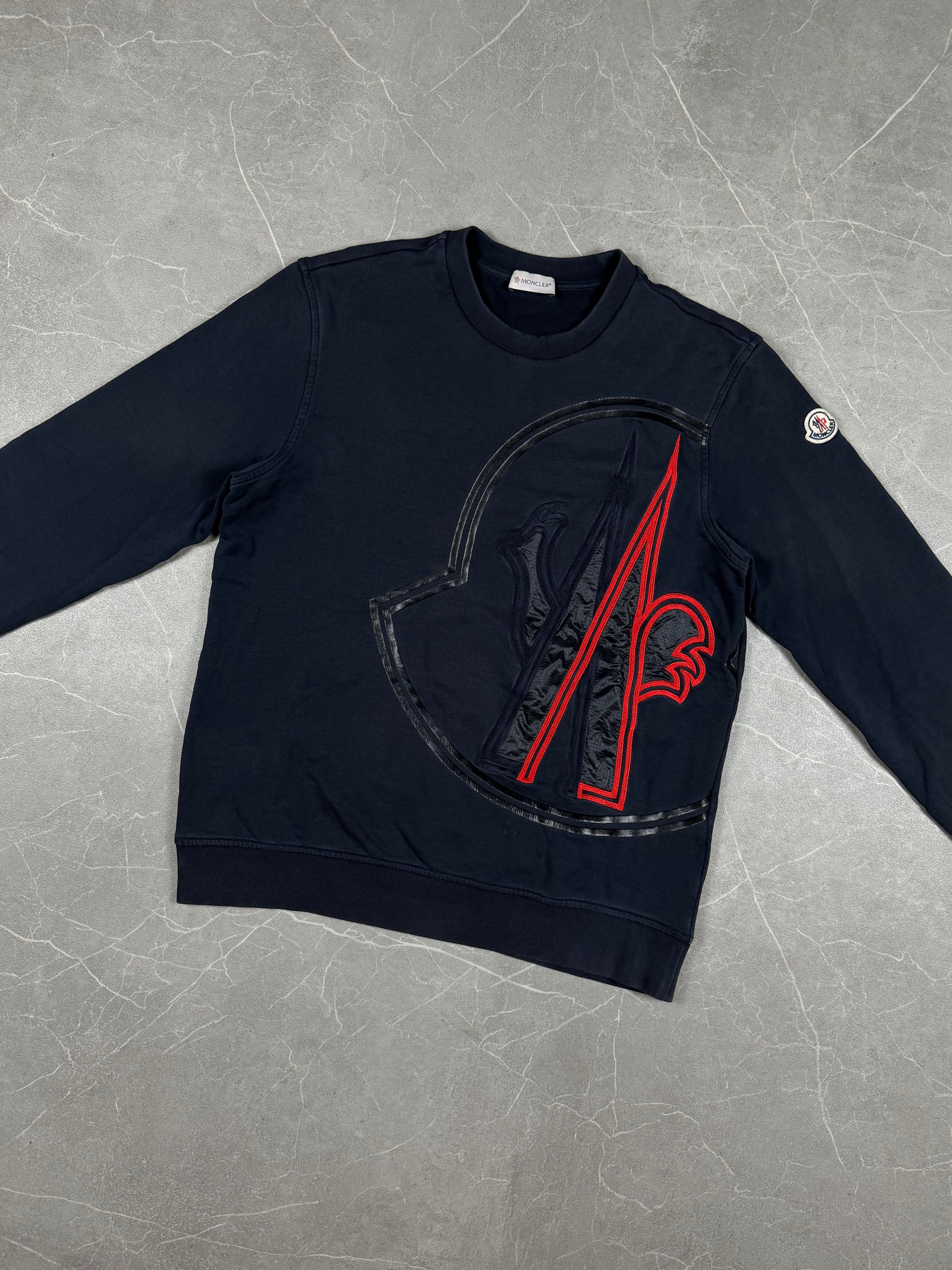 Moncler Sweater (S-M)