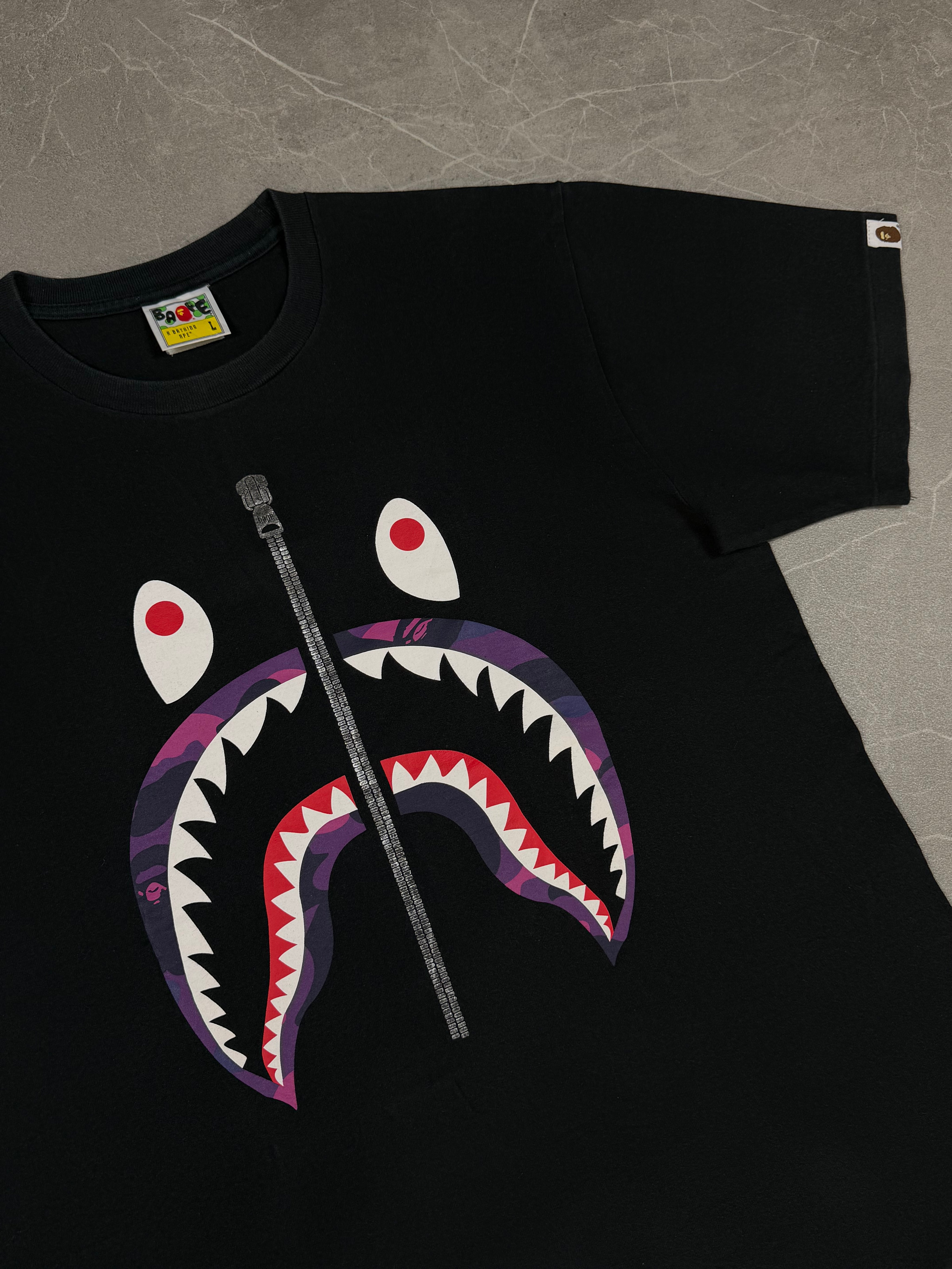 Bape camo Shark Tee (L)