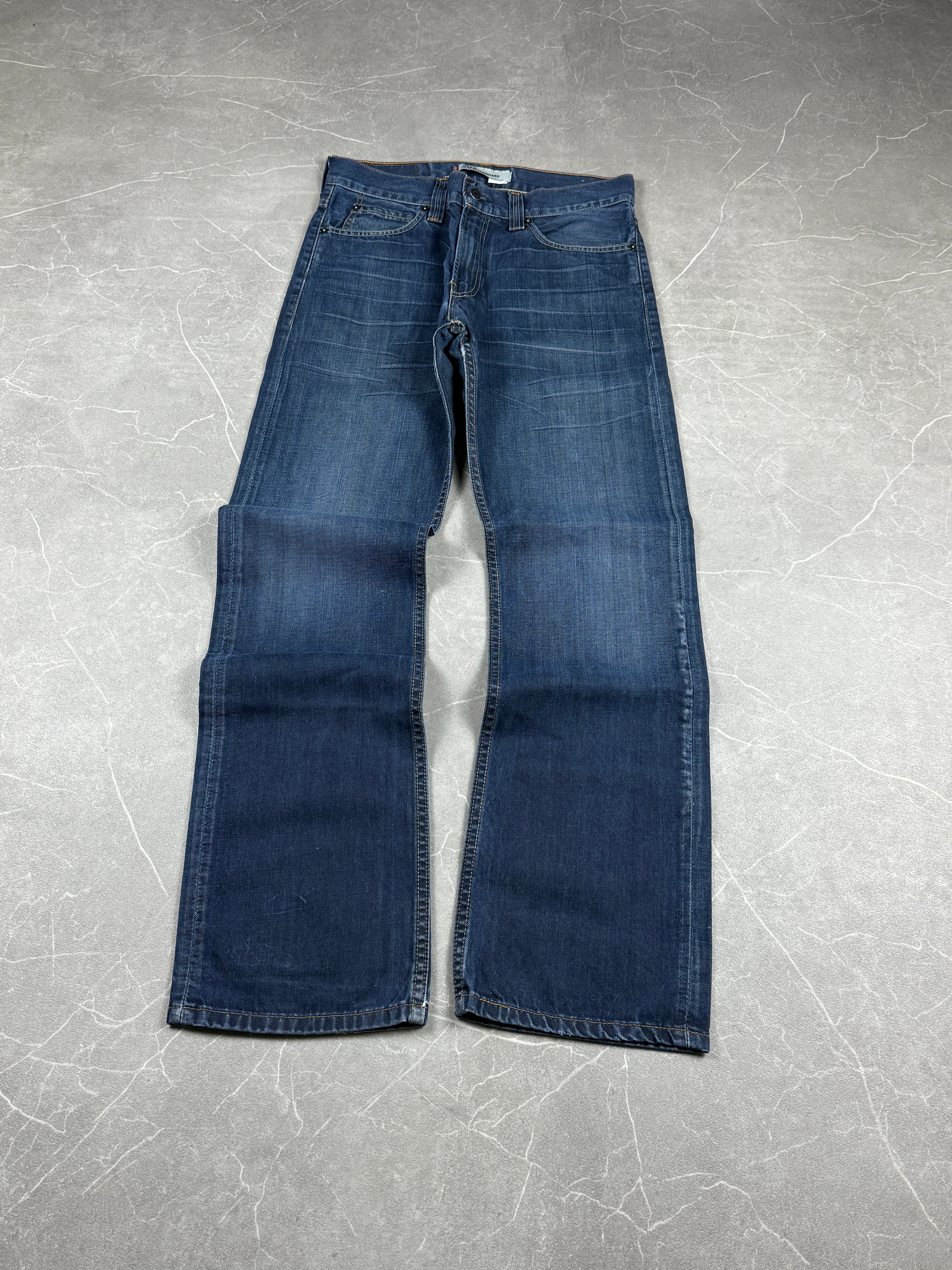 Levis Straight Jeans