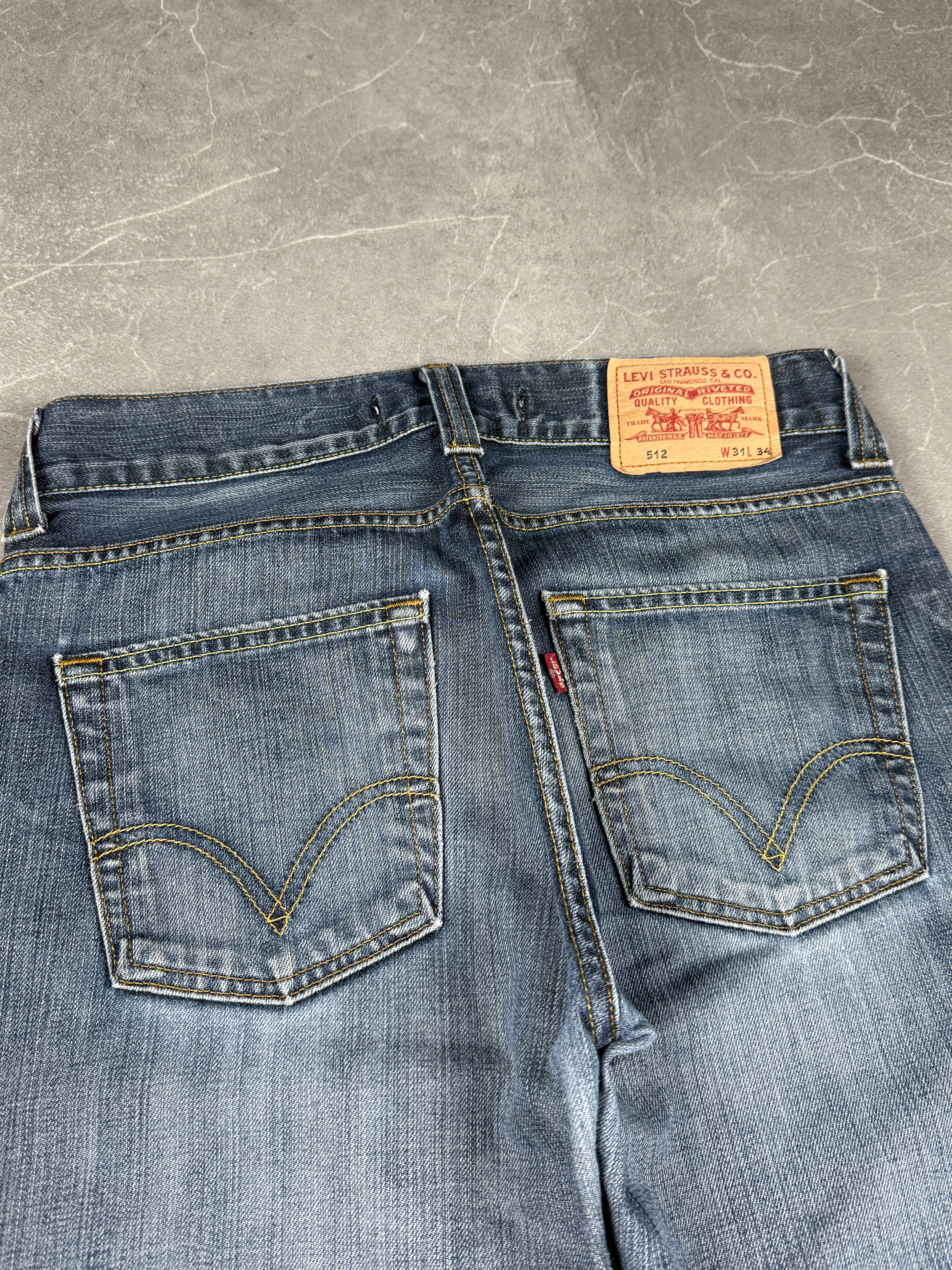 Levis Bootcut Jeans (M)