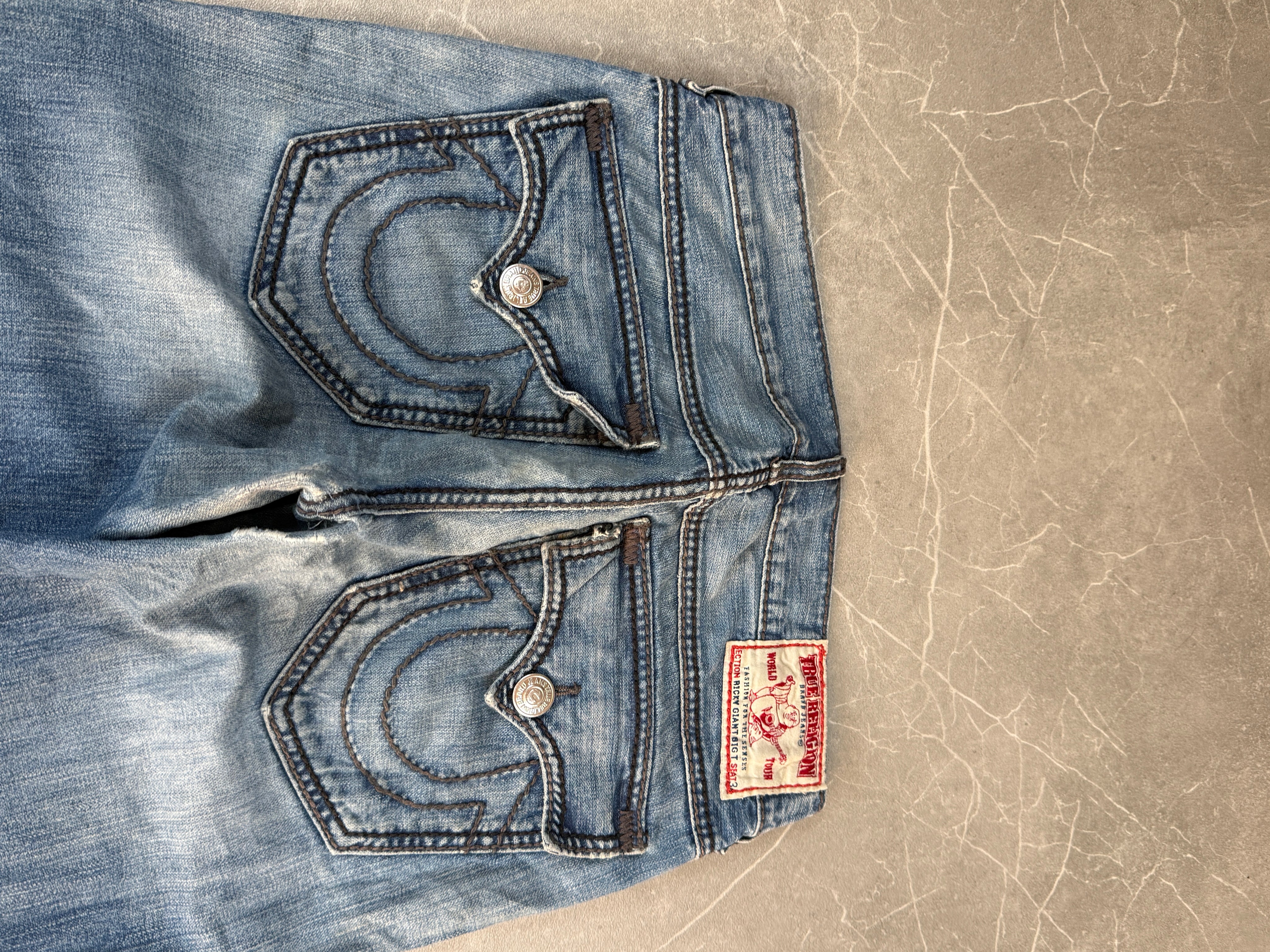 True Religion Bootcut Jeans (M)