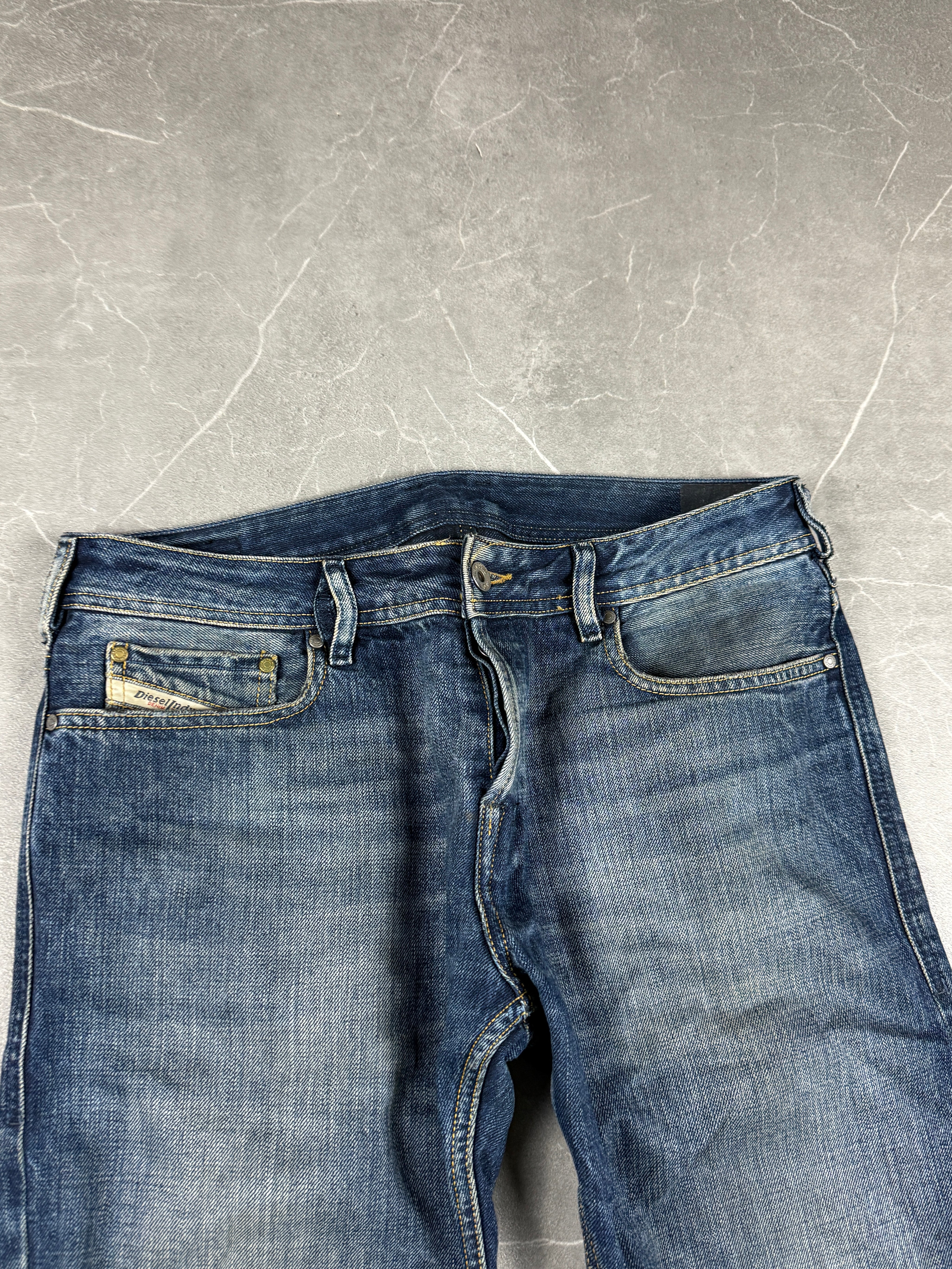 Diesel Bootcut Jeans (M-L)