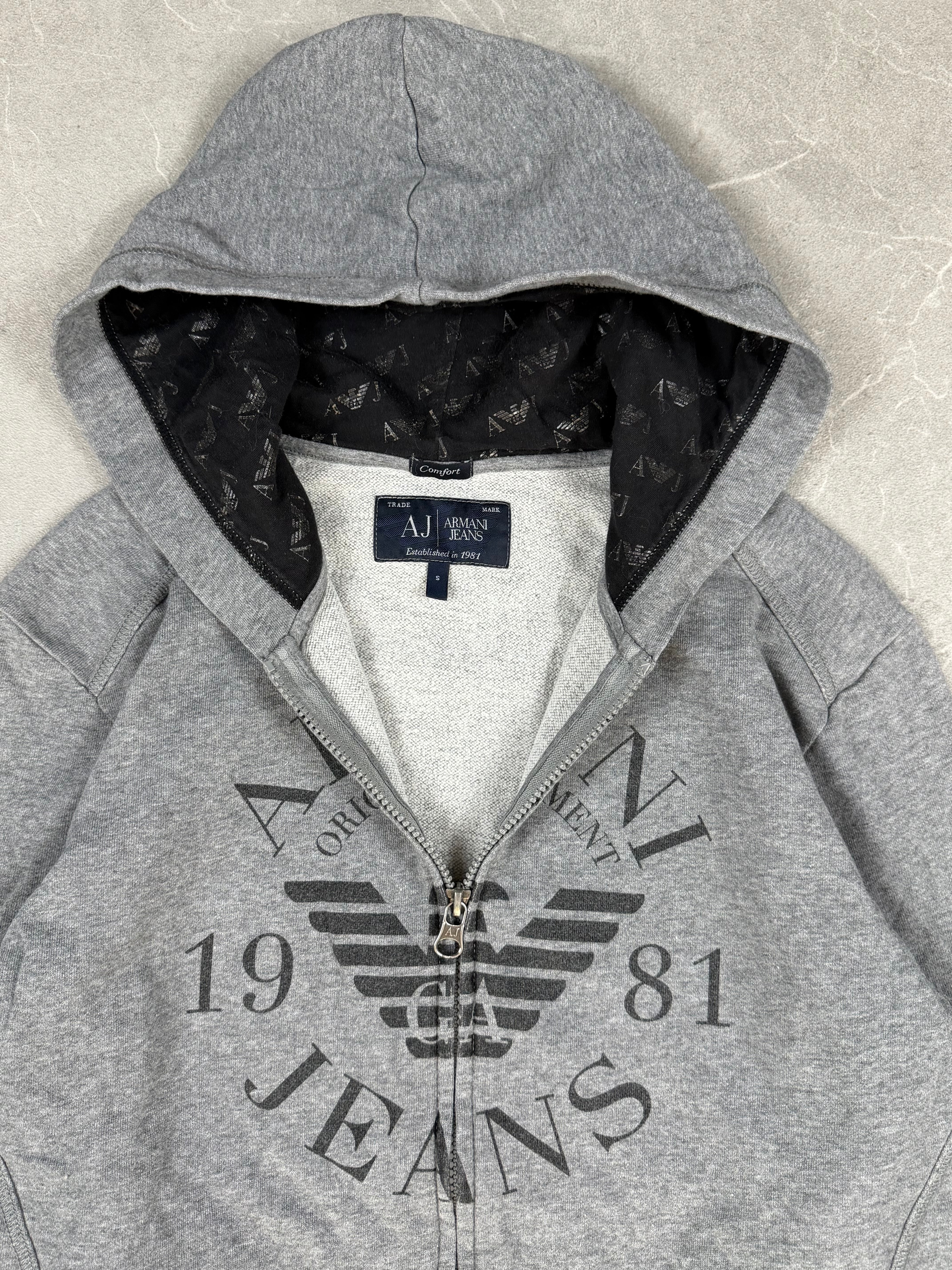 Rare Armani Big Logo Zipper (S)
