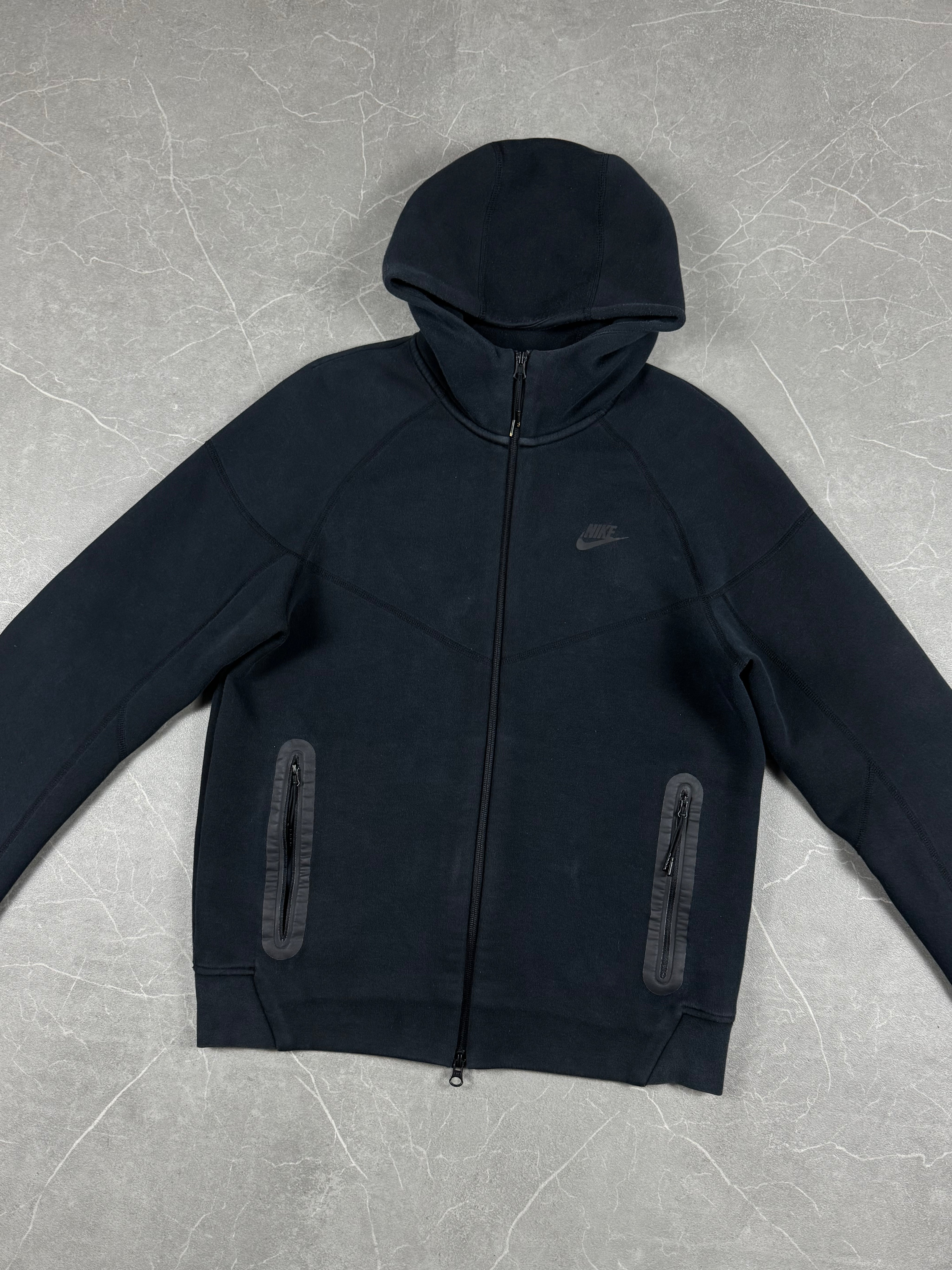 Nike Tech (M)