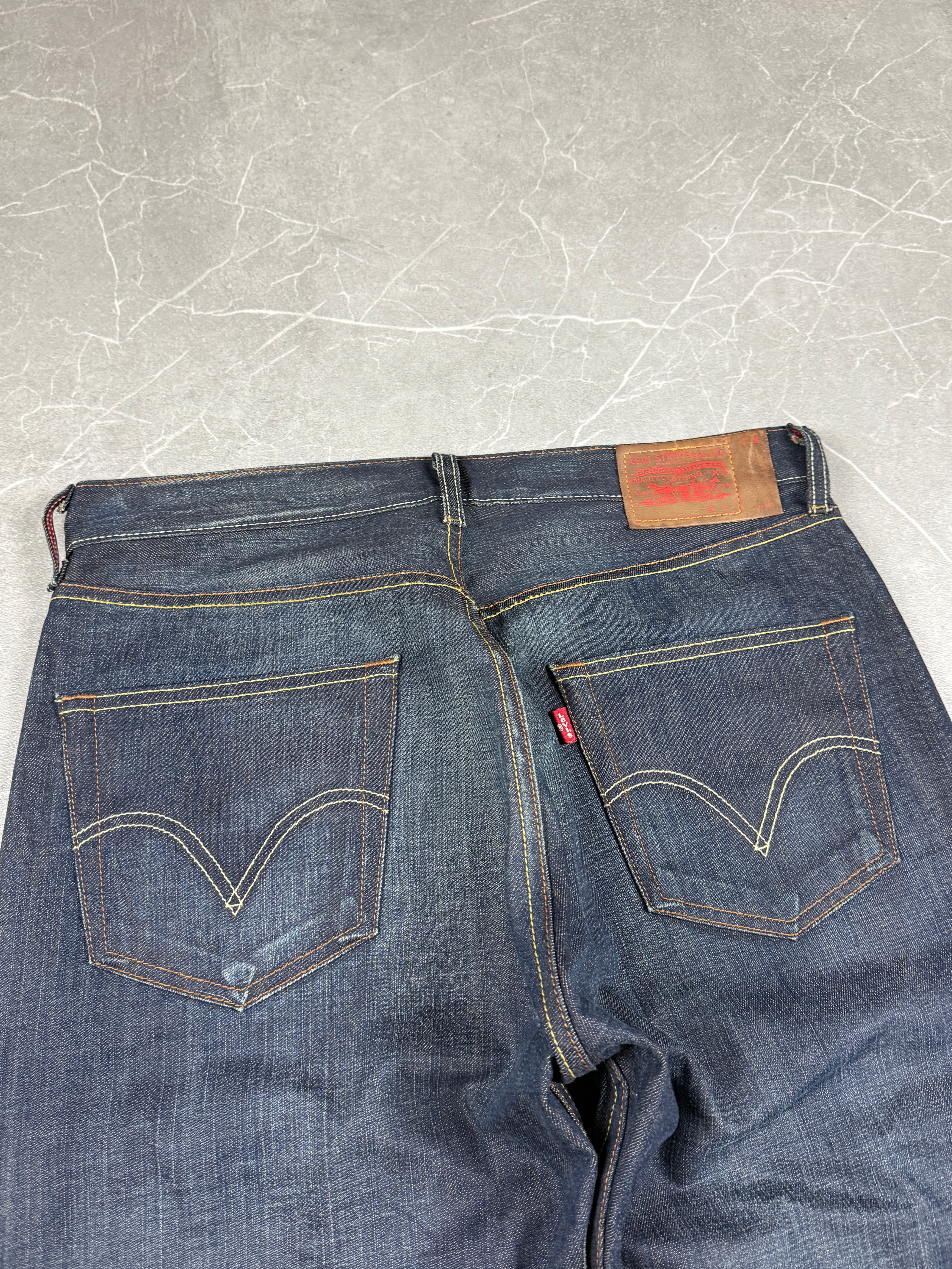 Levis Bootcut Jeans (L)