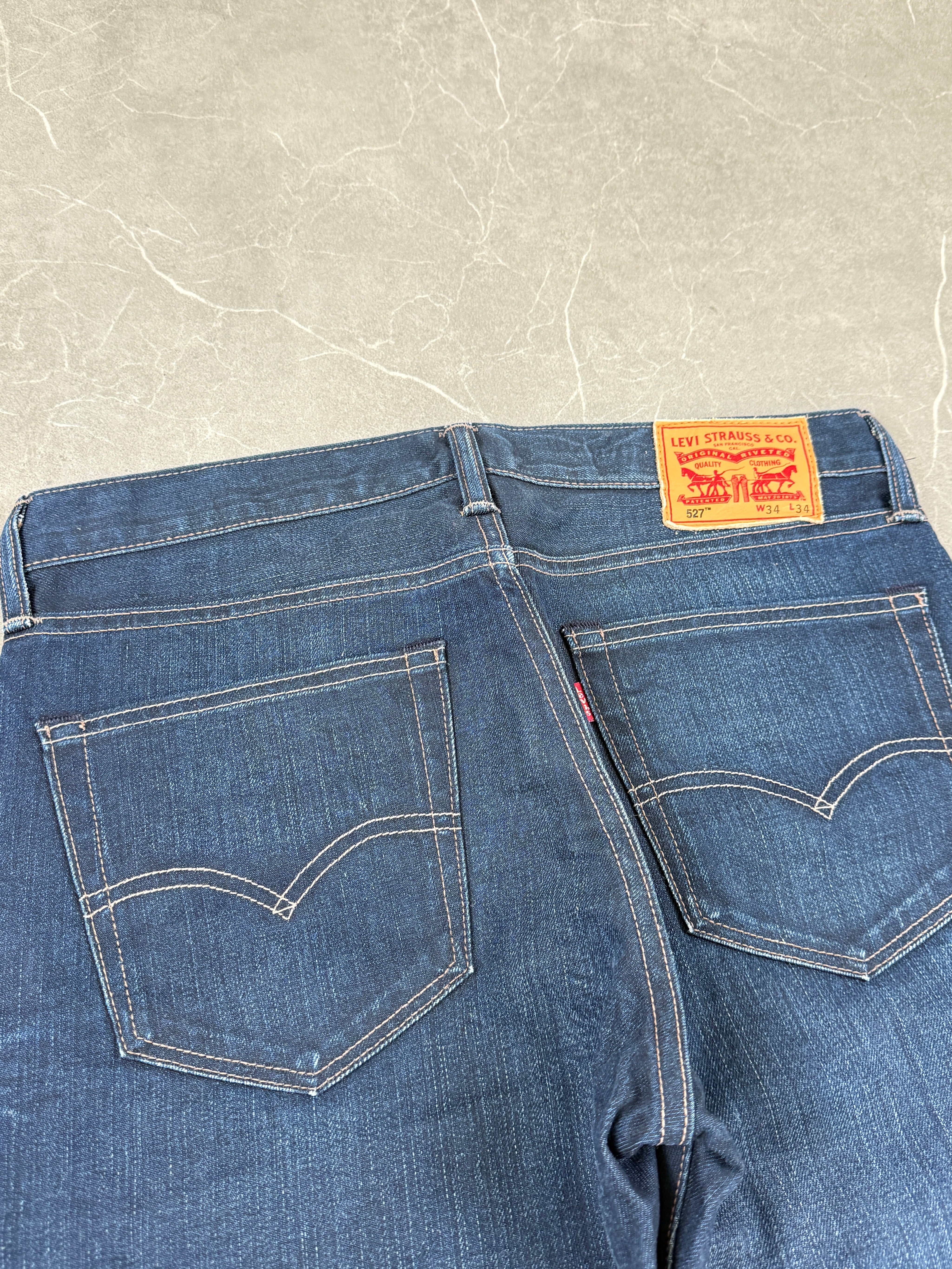 Levis Bootcut Jeans (M-L)