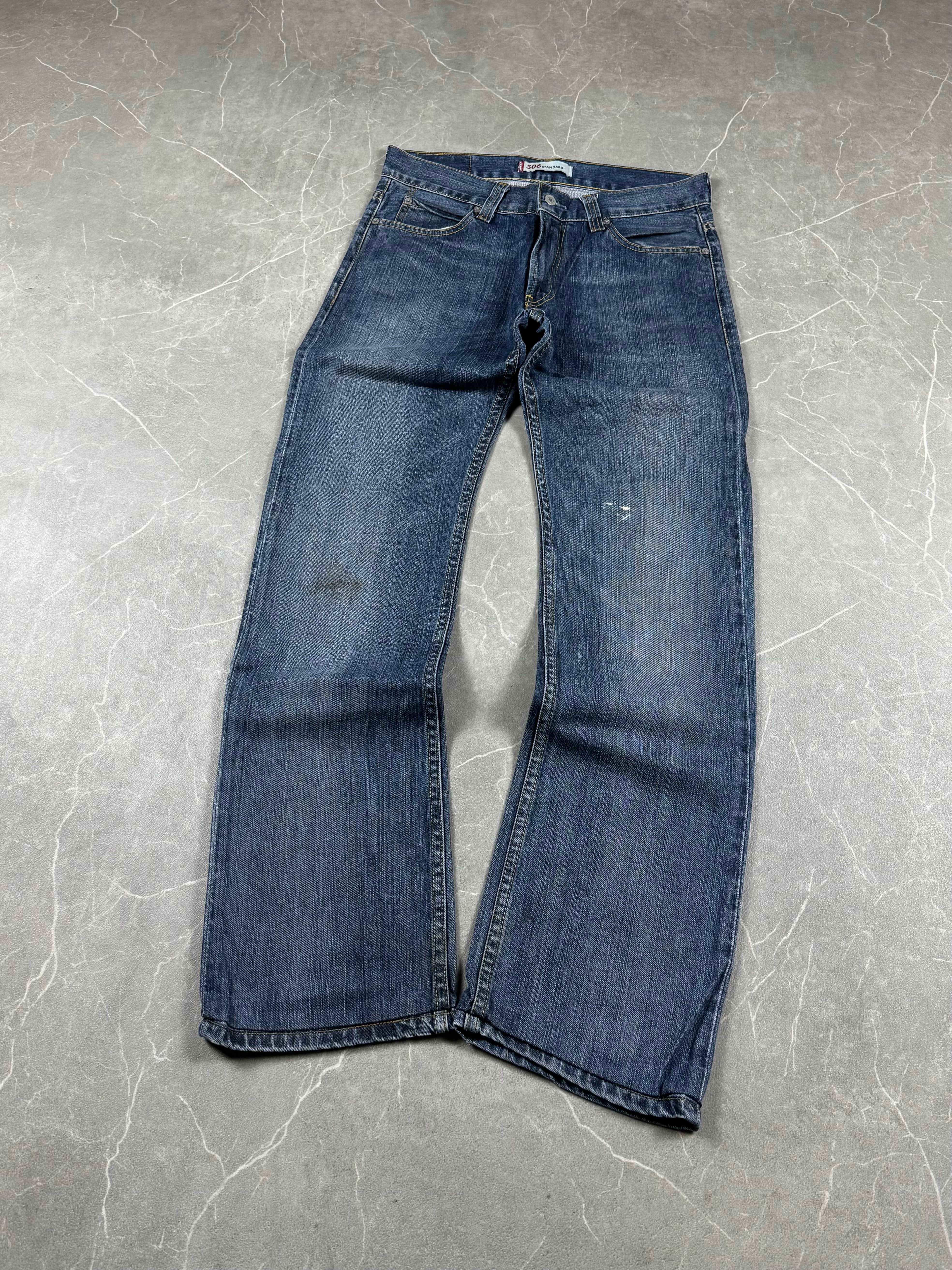 Levi's Straight Jeans (S-M)