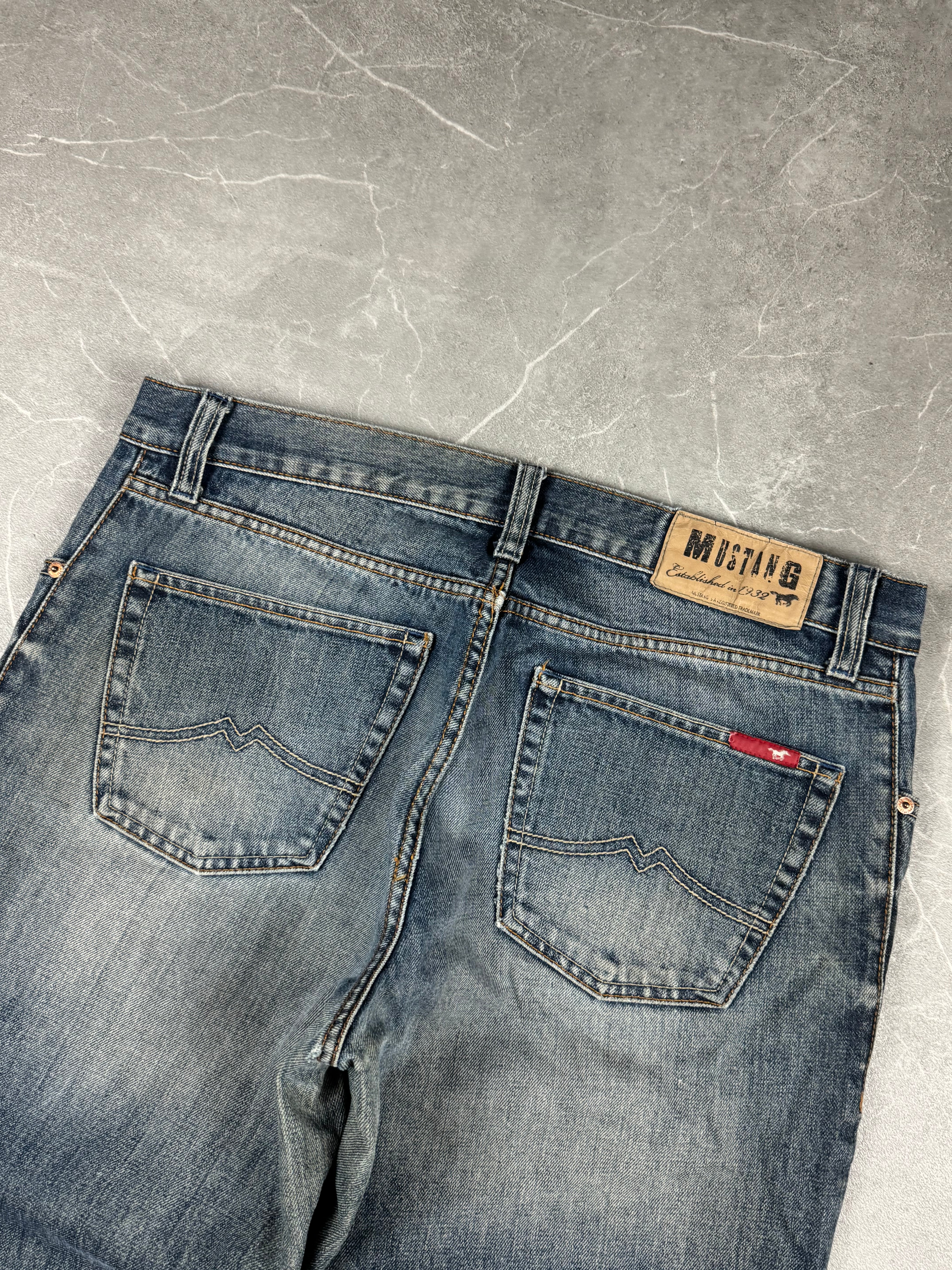 Mustang Straight Jeans (M)