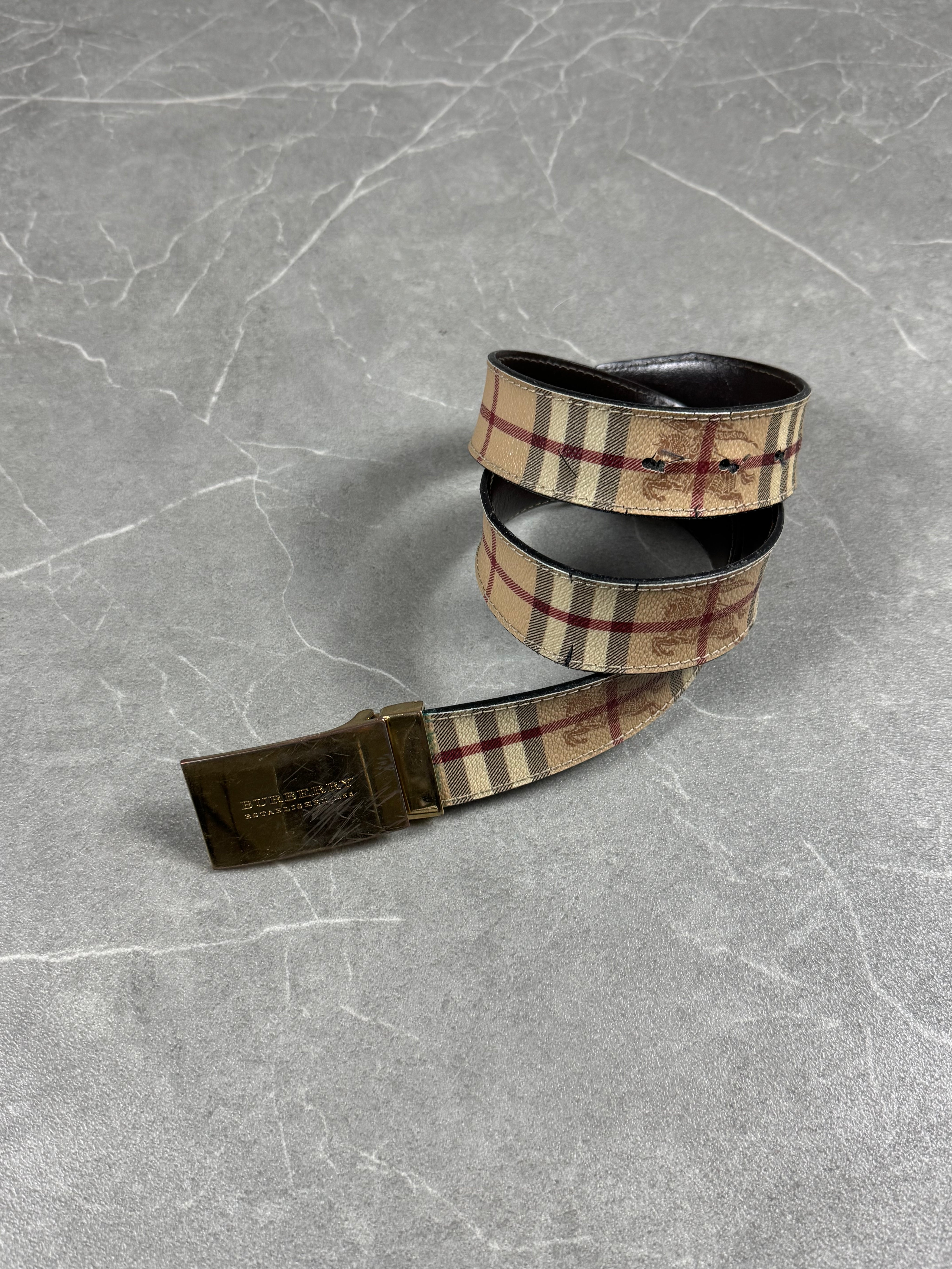Burberry belt (95cm)