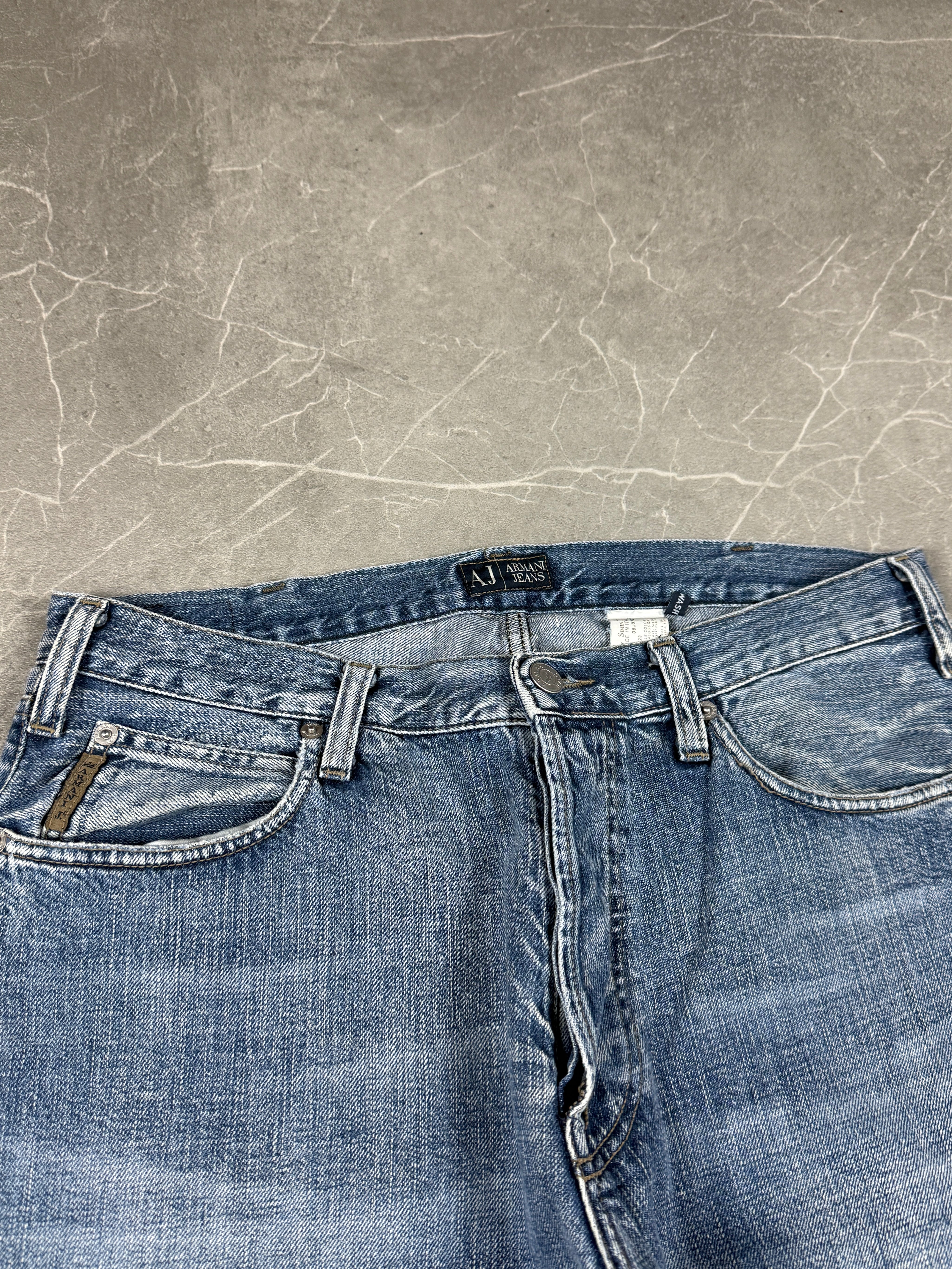 Armani Jeans (L)