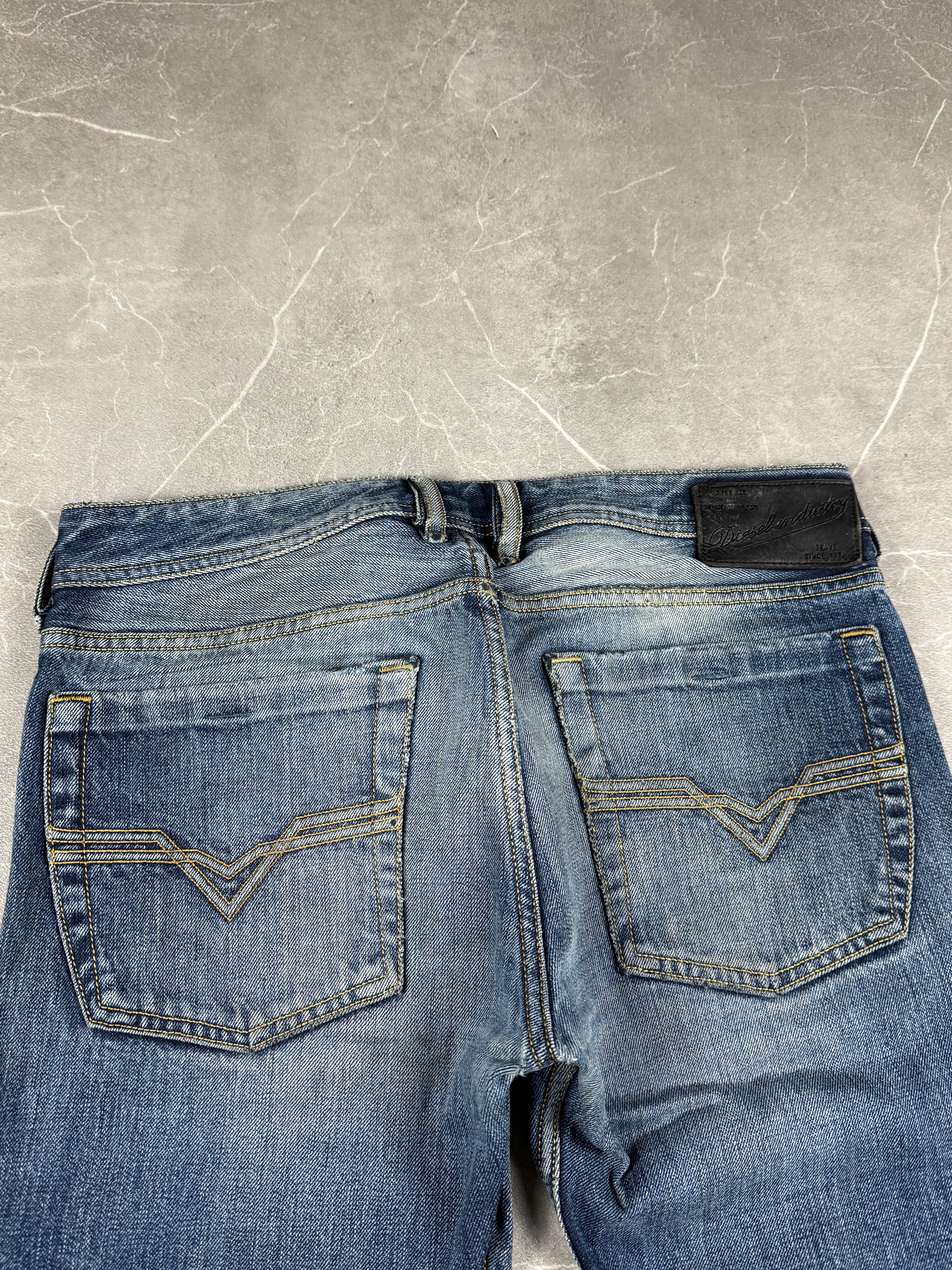 Diesel Bootcut Jeans (M)