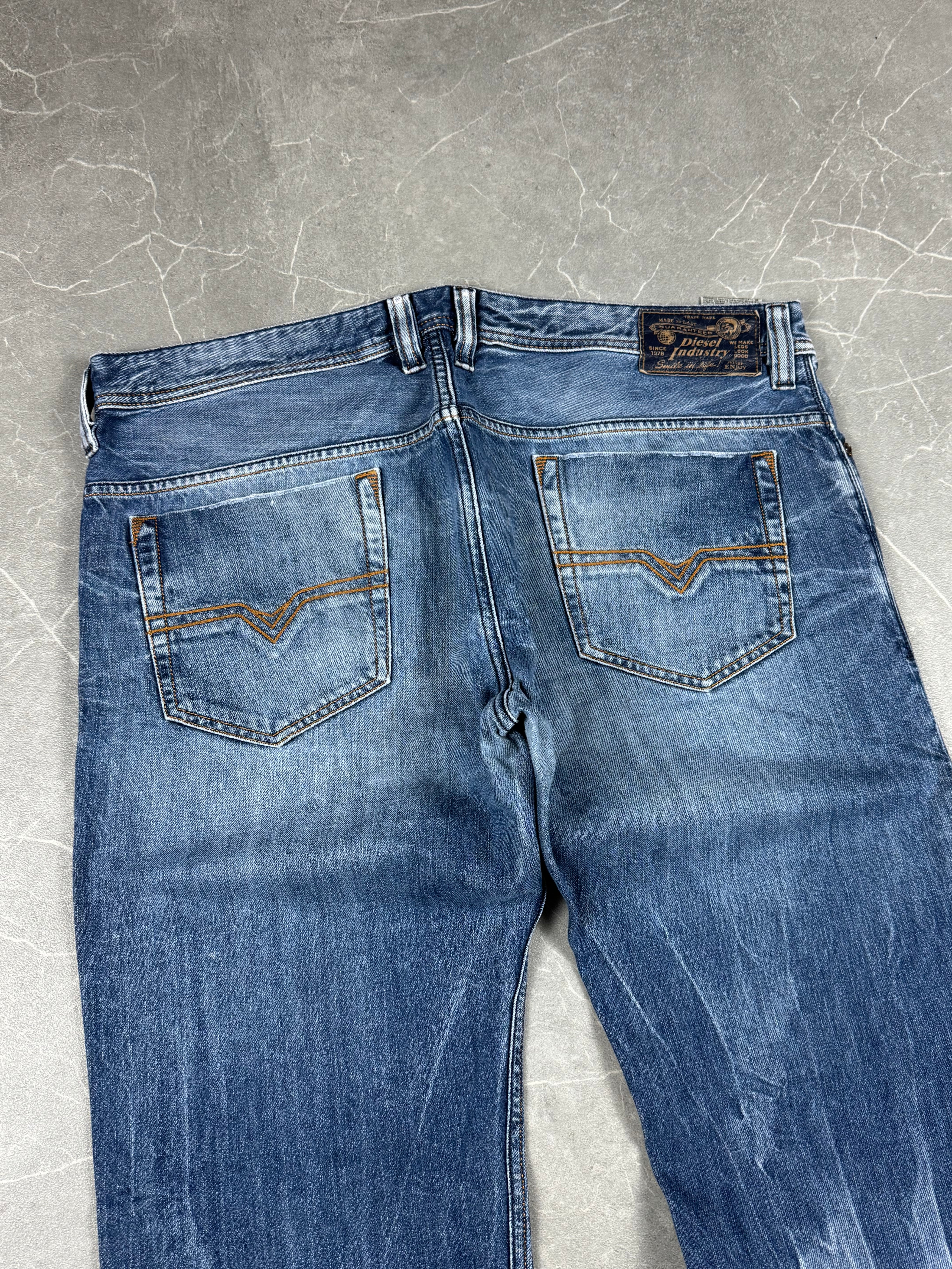 Diesel washed Jeans (M-L)