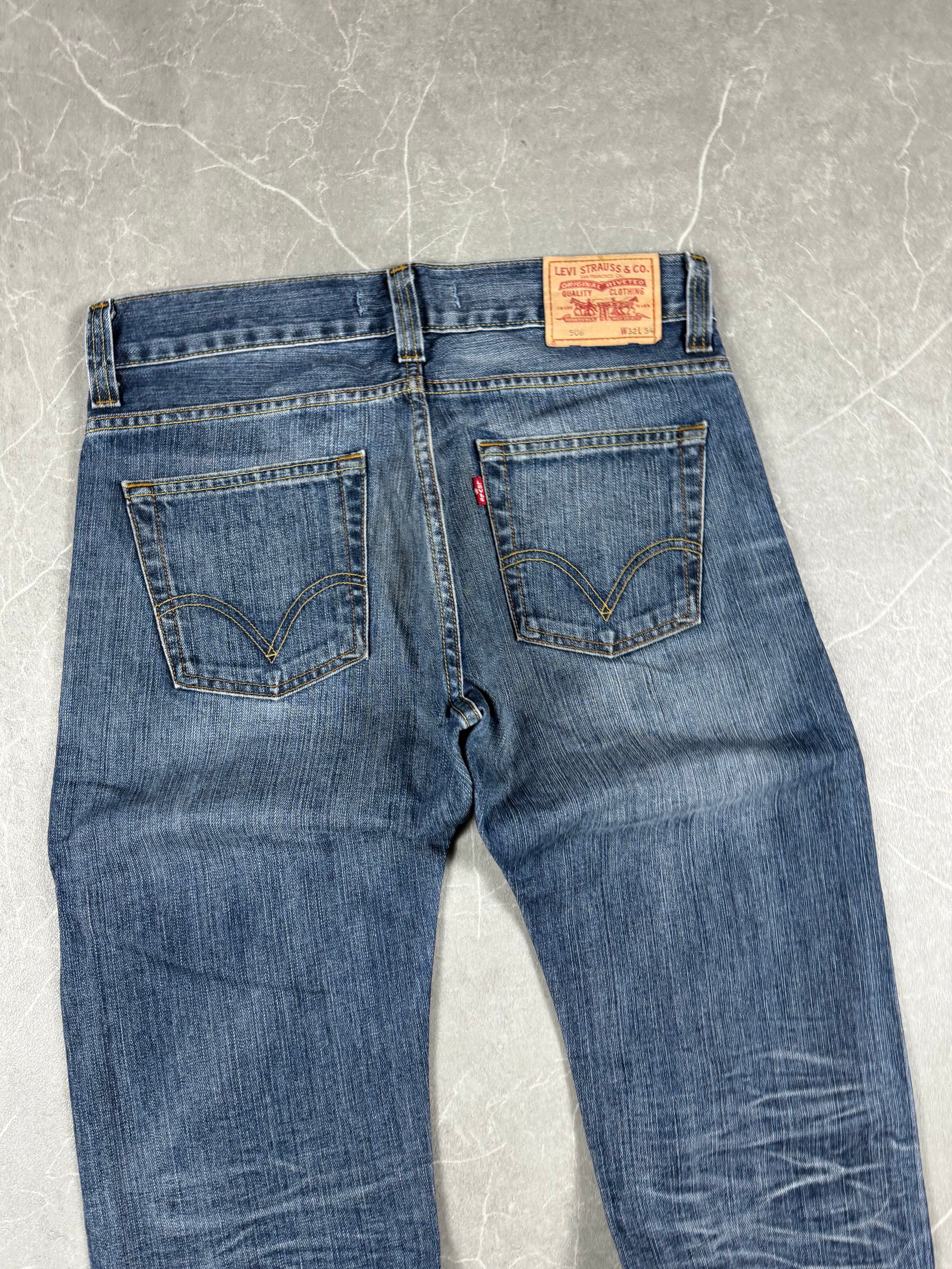 Levi's Straight Jeans (S-M)