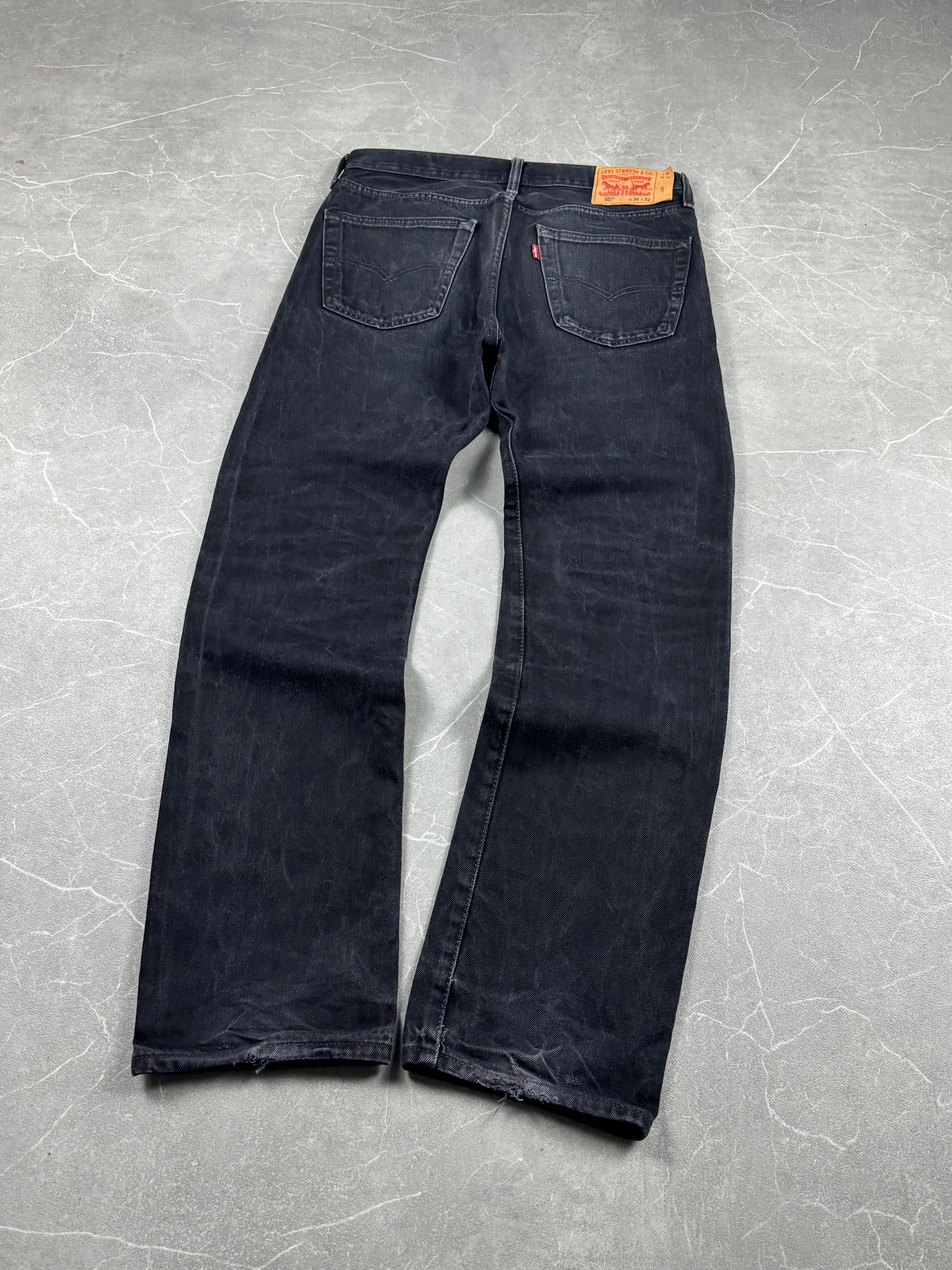 Levi's Straight Jeans (M)