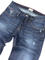 Tommy Hilfiger Straight-Fit Jeans (M)