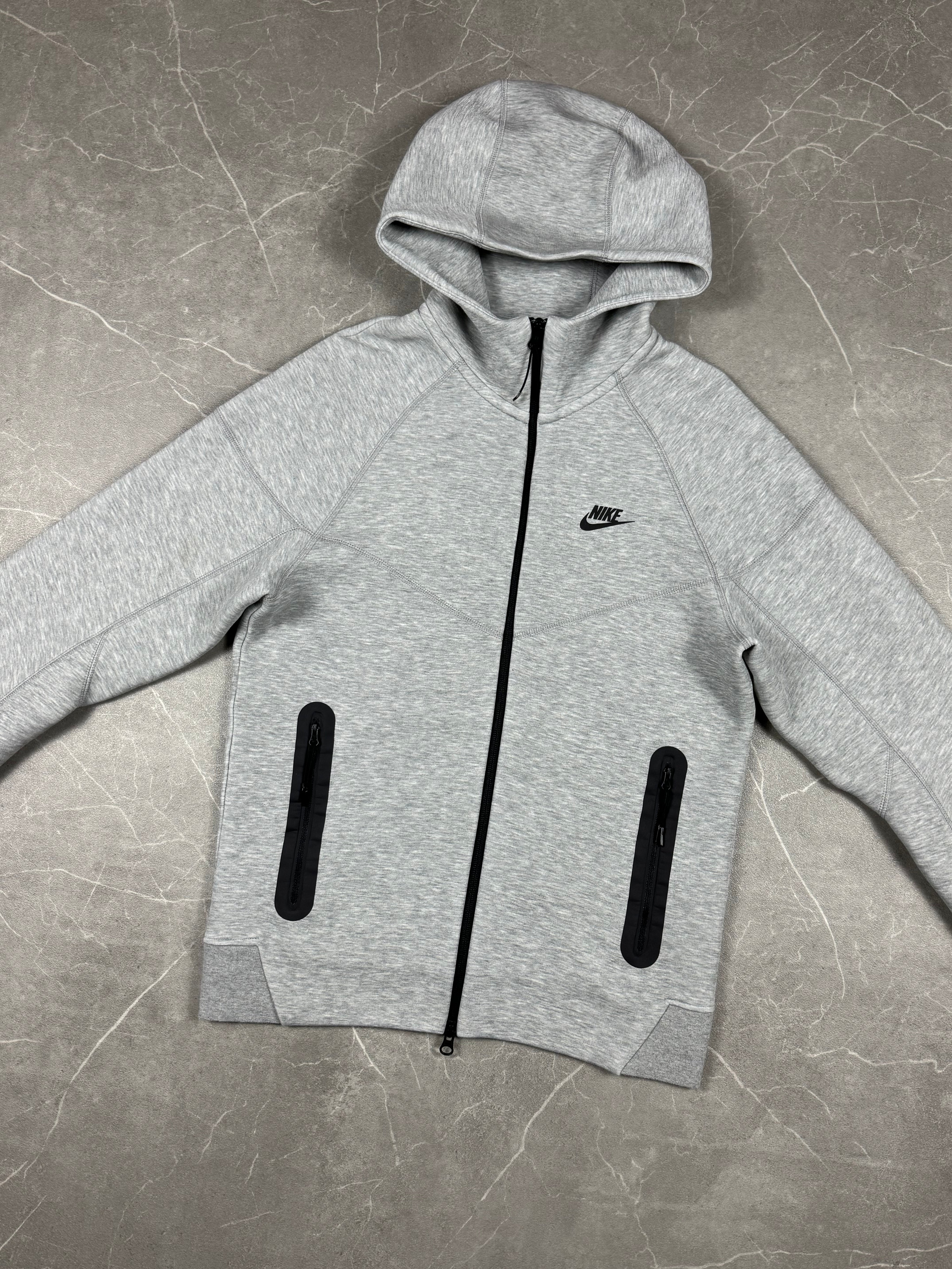 Nike Tech Fleece Jacke (S)