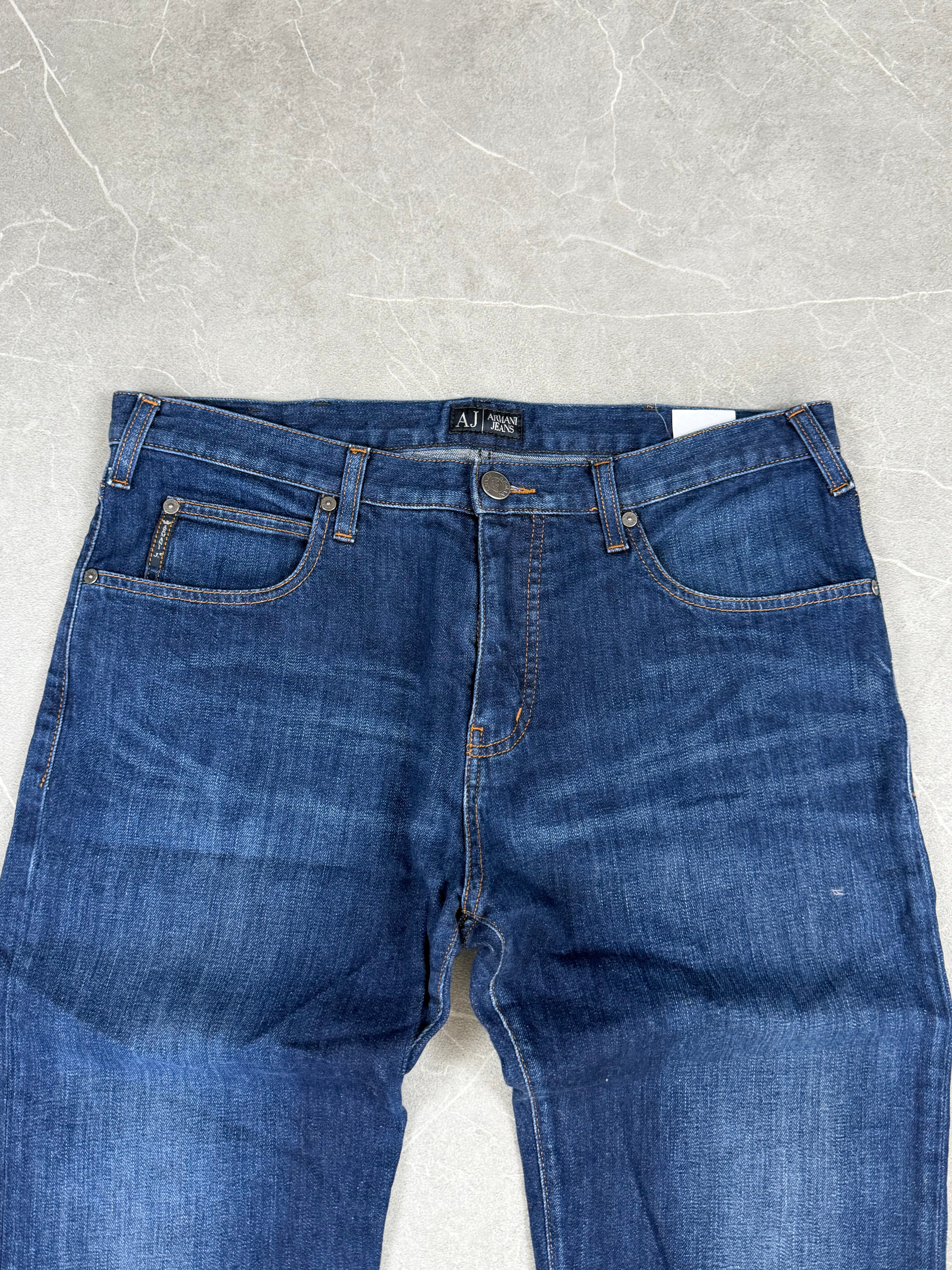 Armani Straight-Fit Jeans (M)