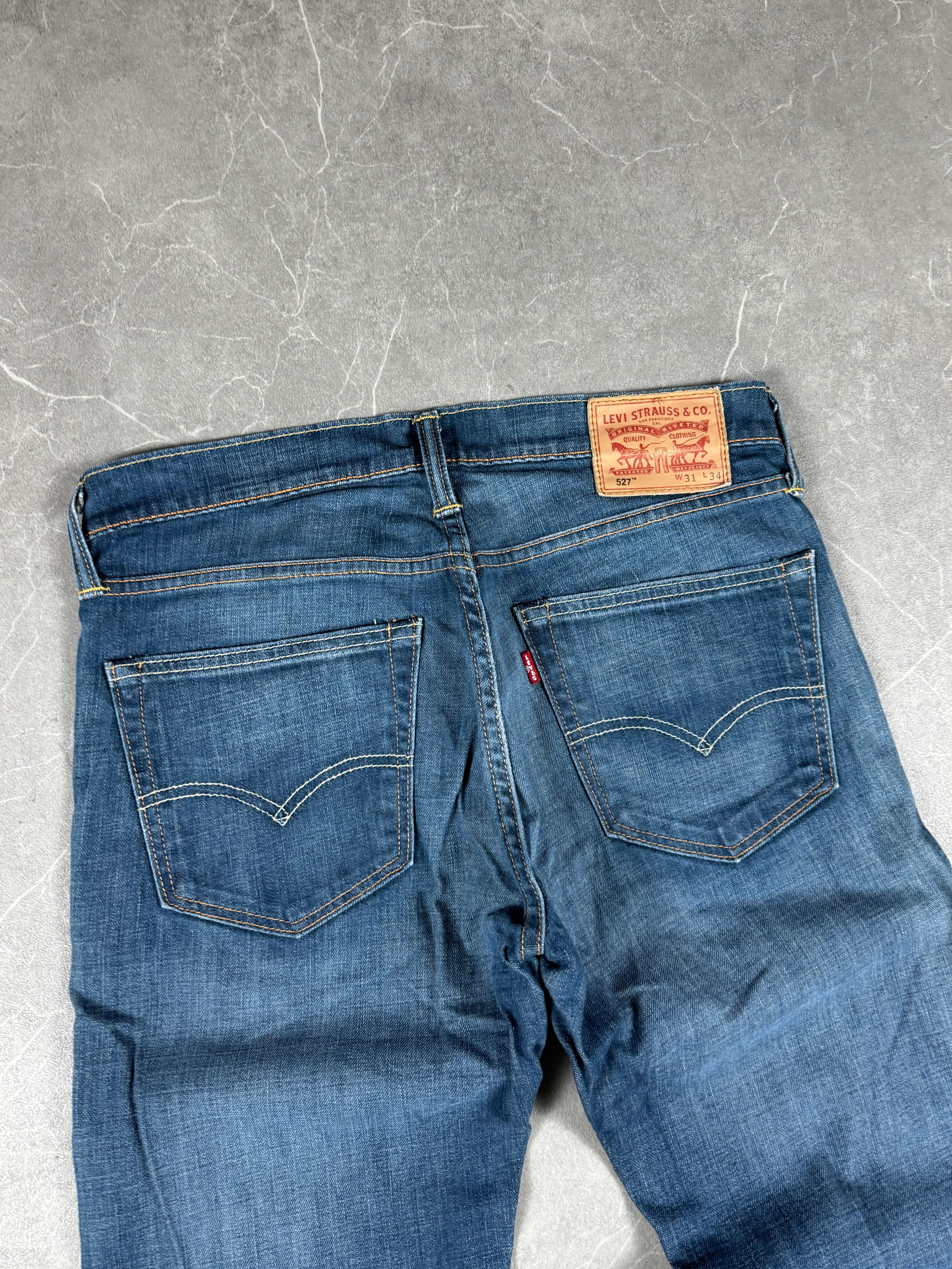 Levi's Straight Leg Jeans (L)