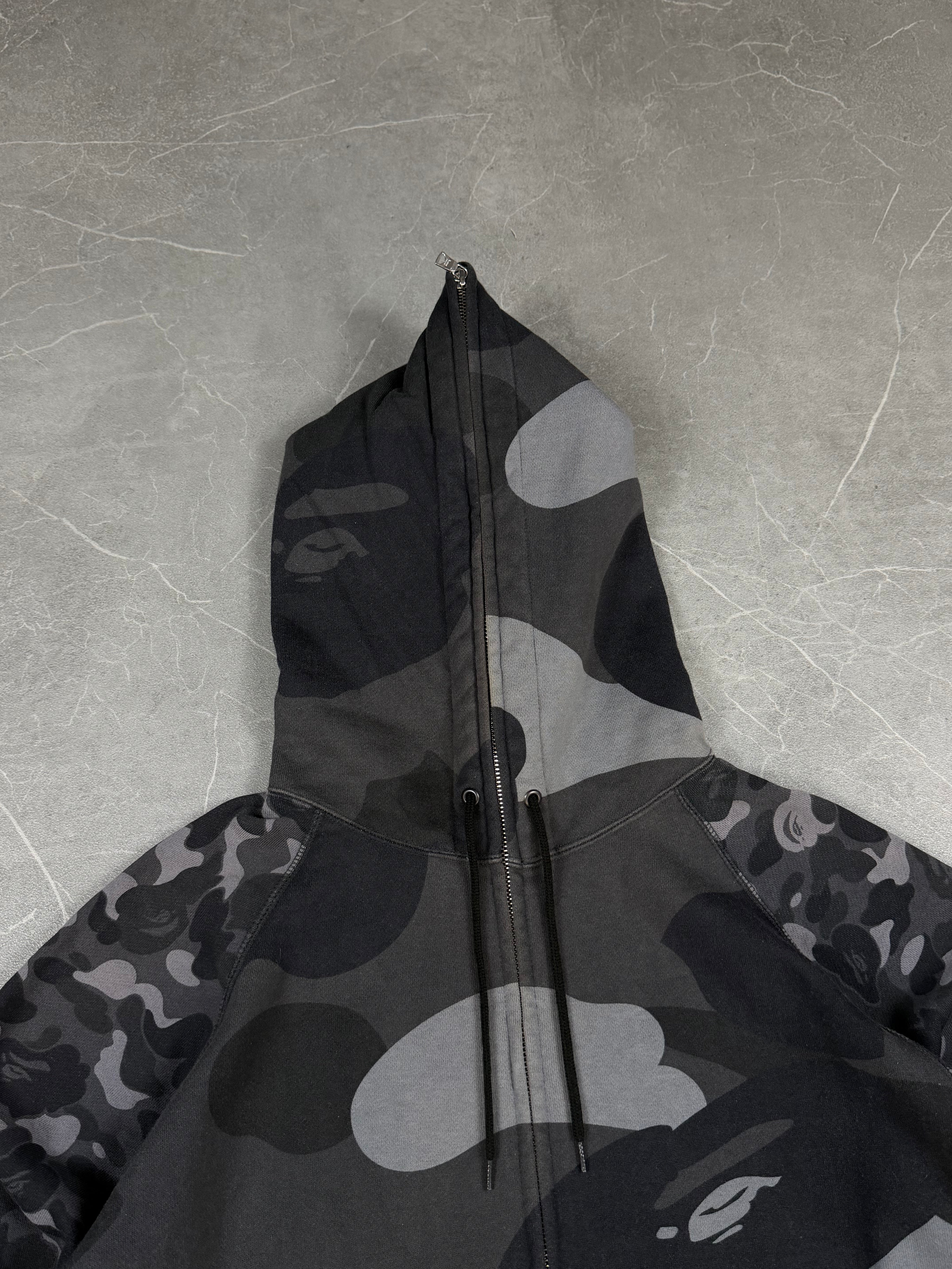 Rare Bape Camo Full Zip (L)