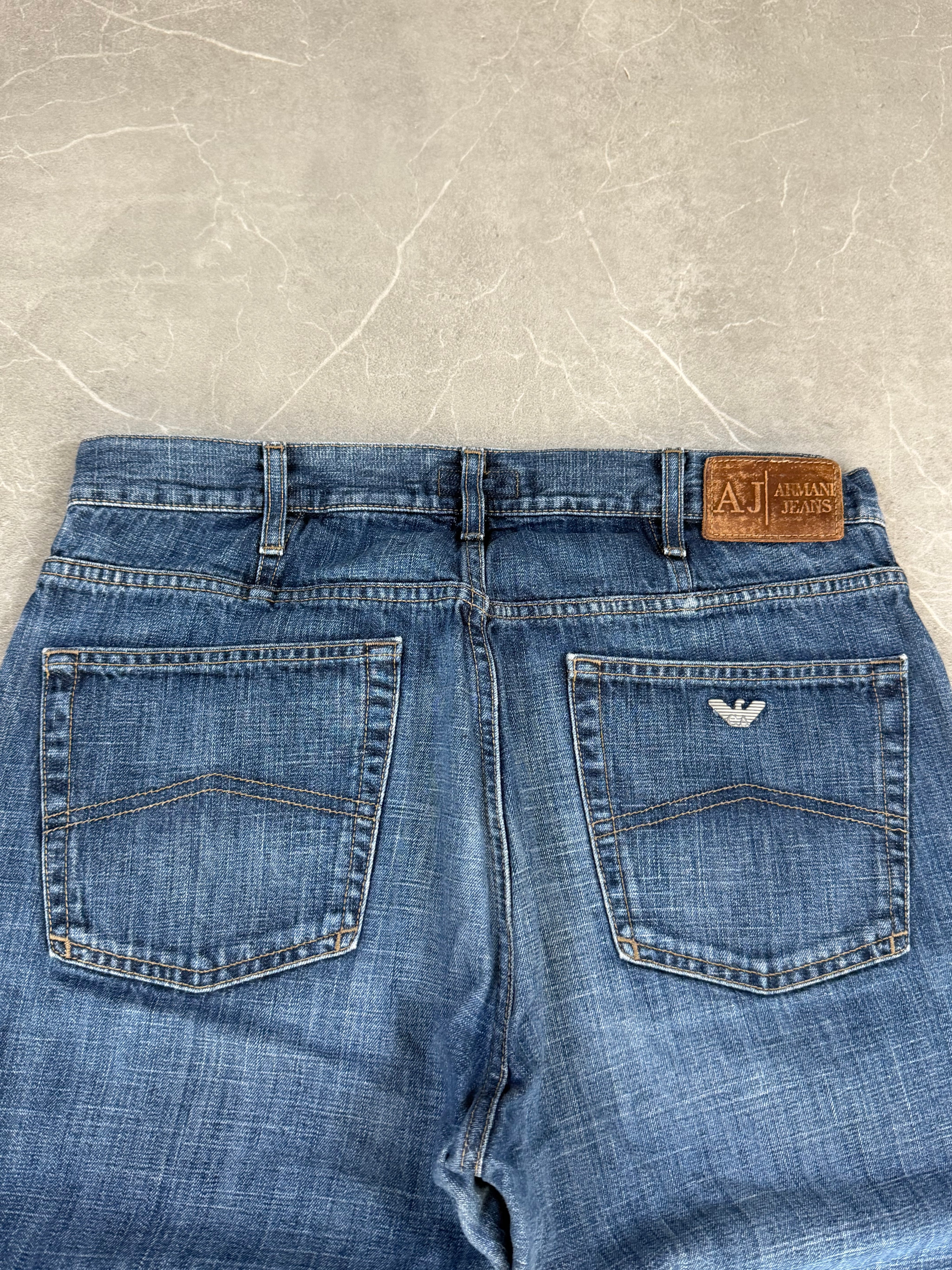 Armani Straight fit Jeans (L)