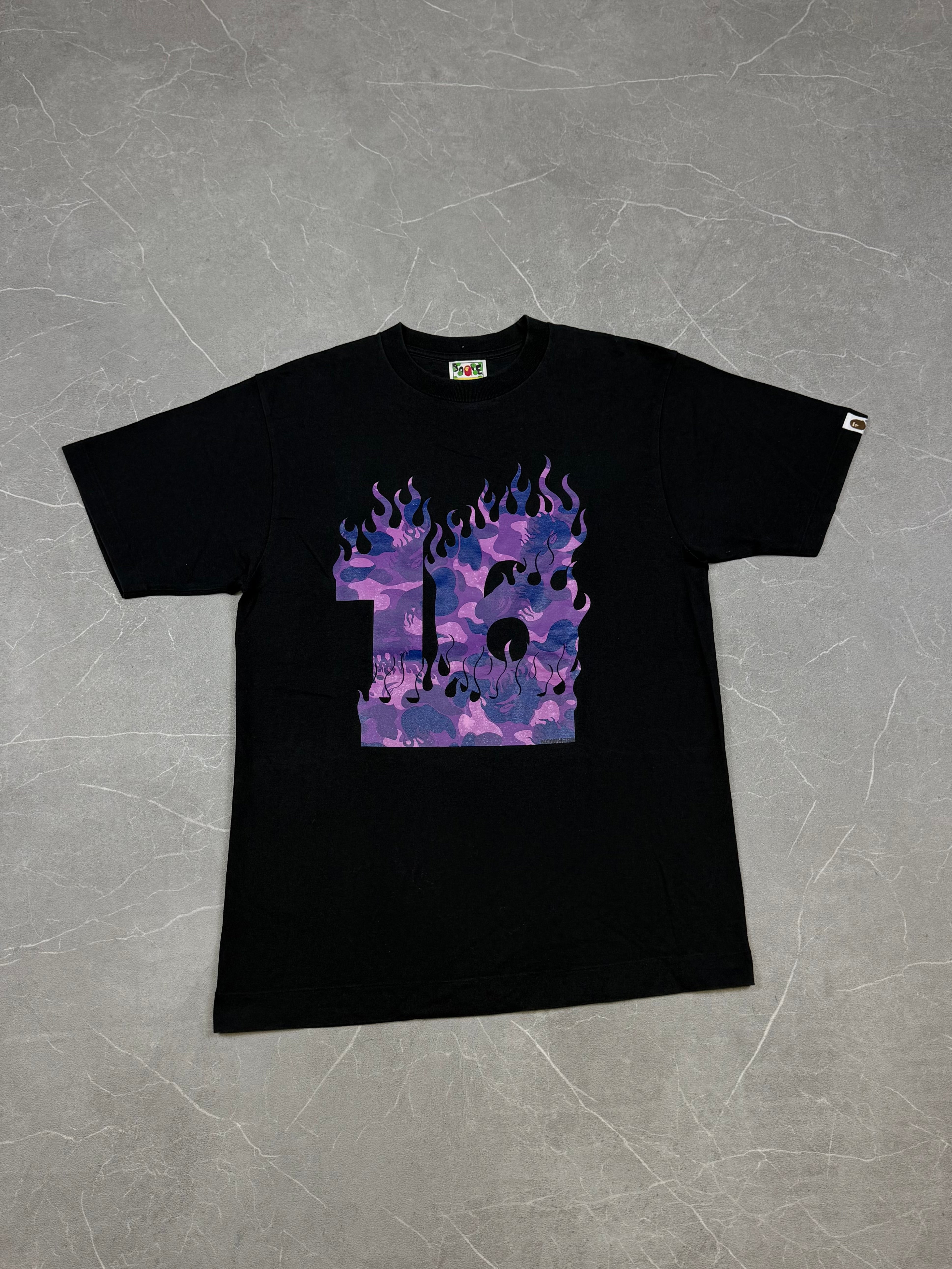 Bape „16“ Flame T-Shirt (M)