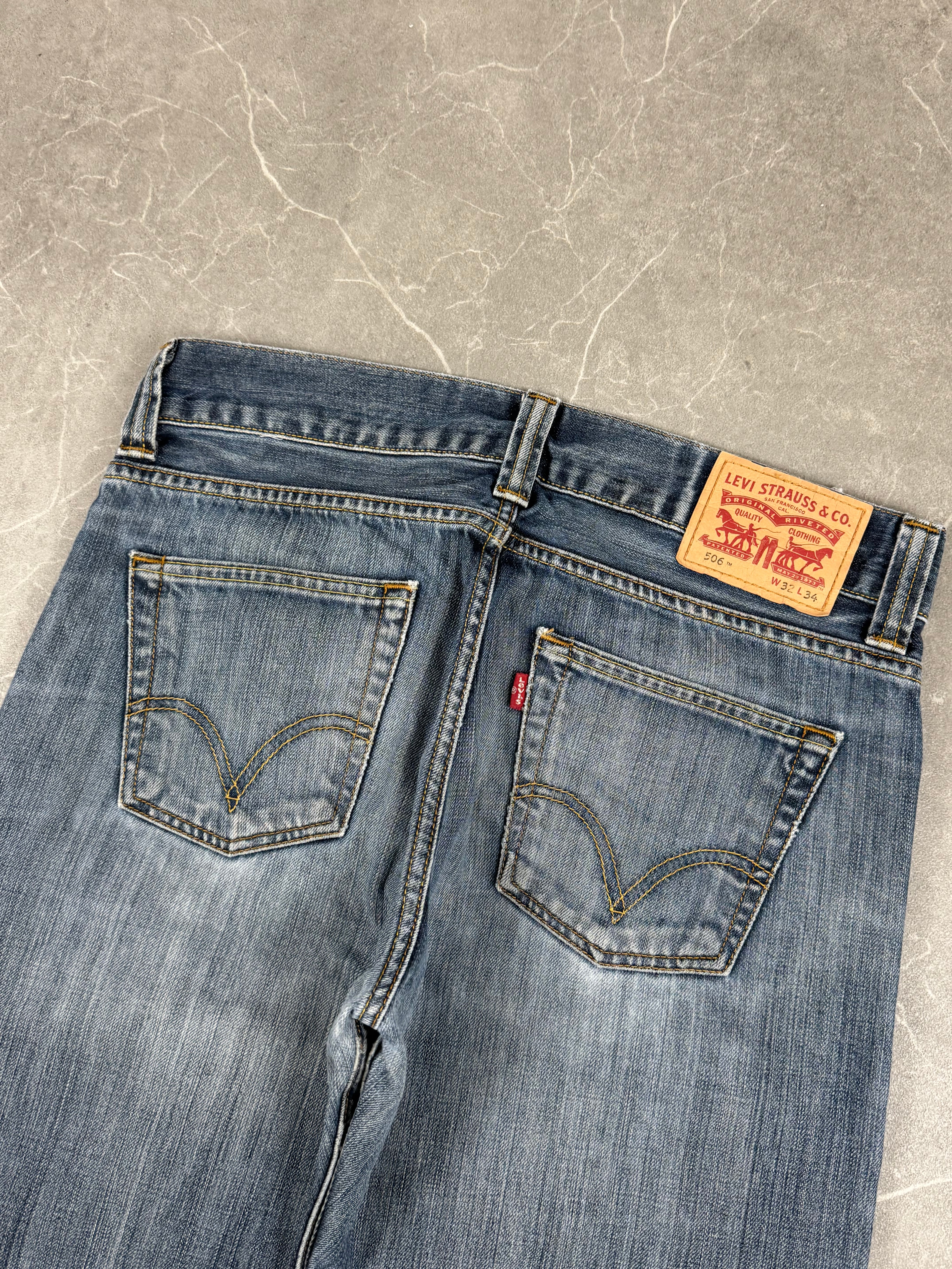 Levi's Straight Jeans (M)