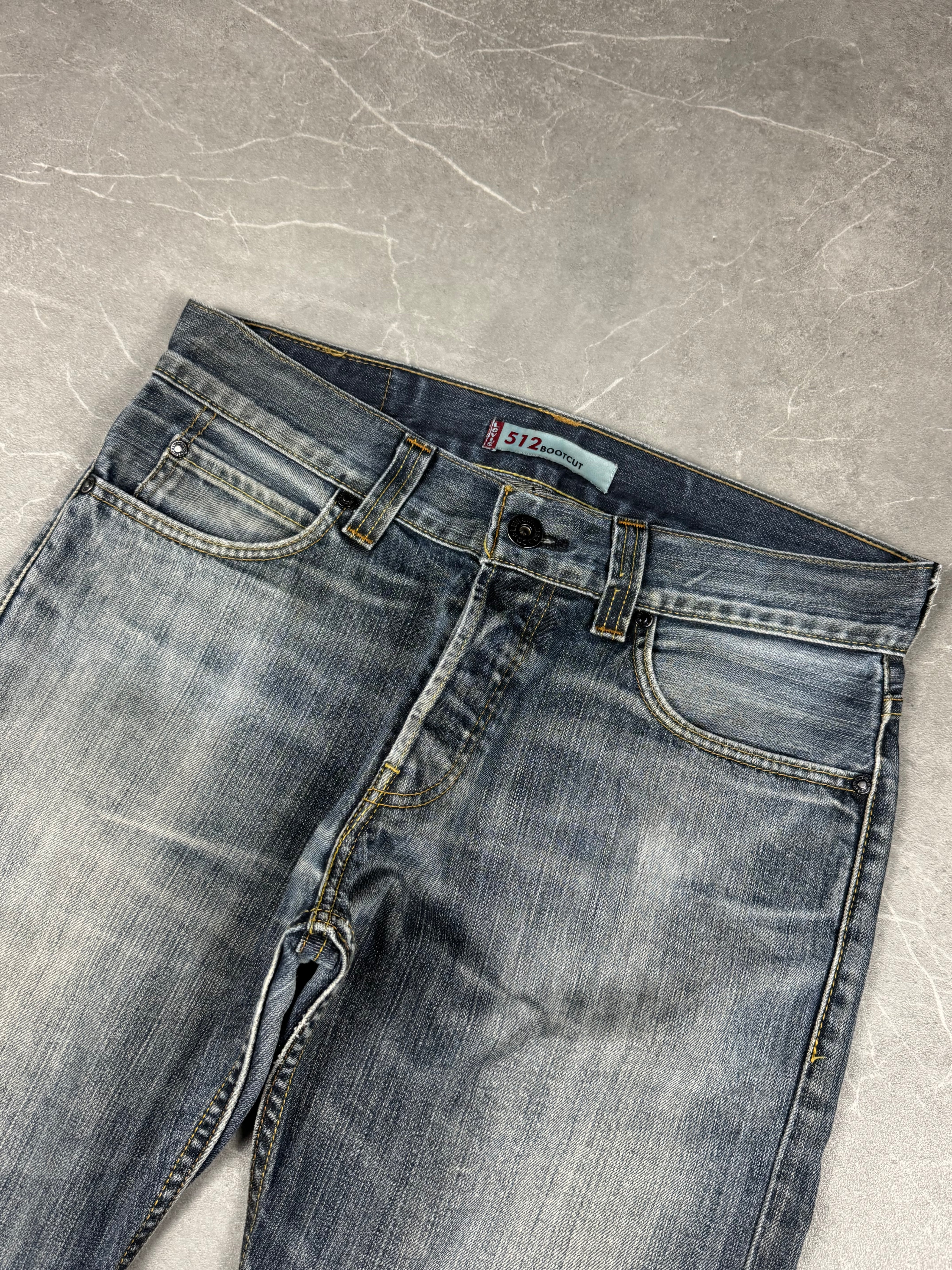 Levi's Bootcut Jeans (M)