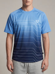 ninesixfits vintage Nike t-shirt in size L, featuring a blue gradient with white wavy lines and a small Nike logo.
